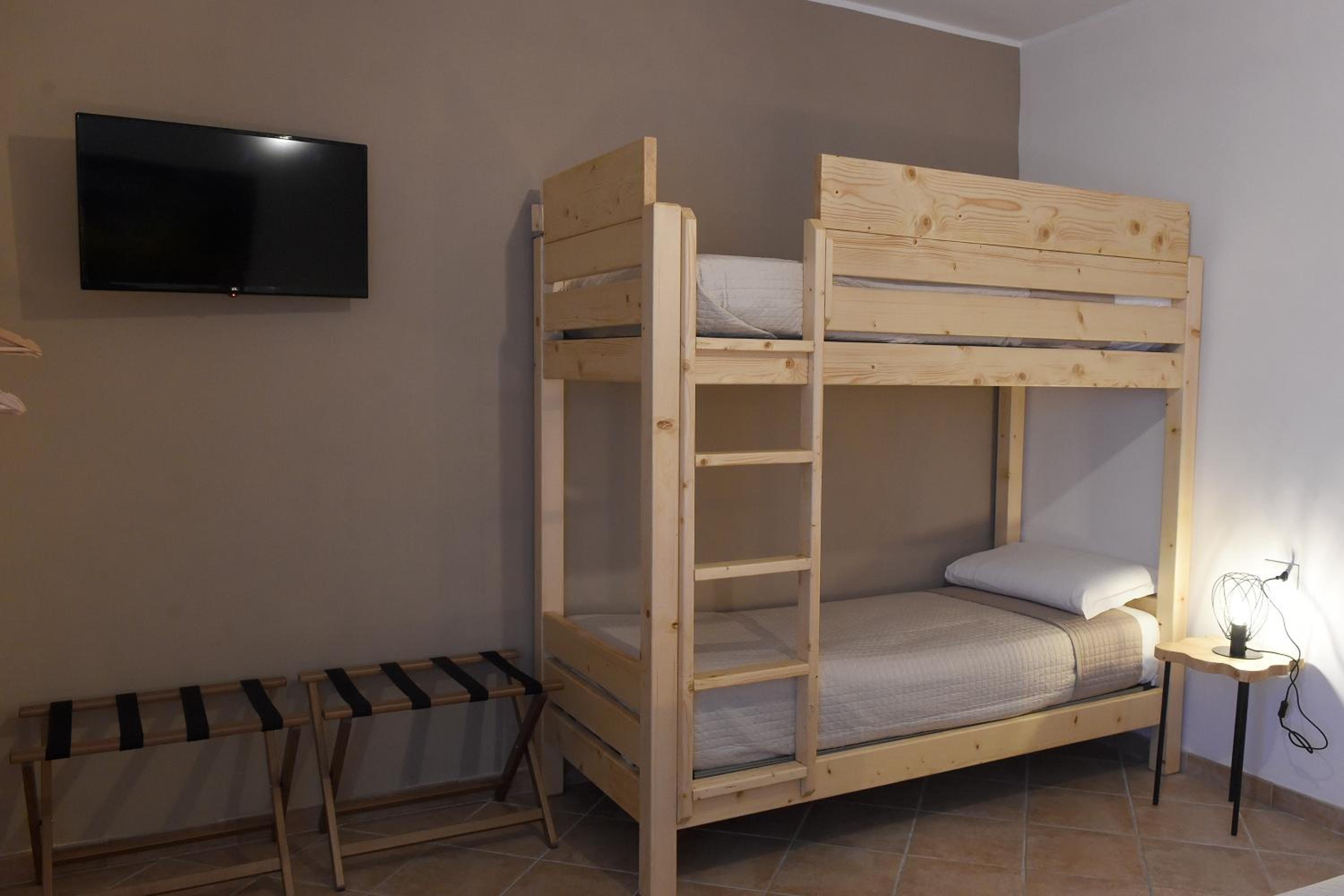 Deluxe Quadruple Room photo 2