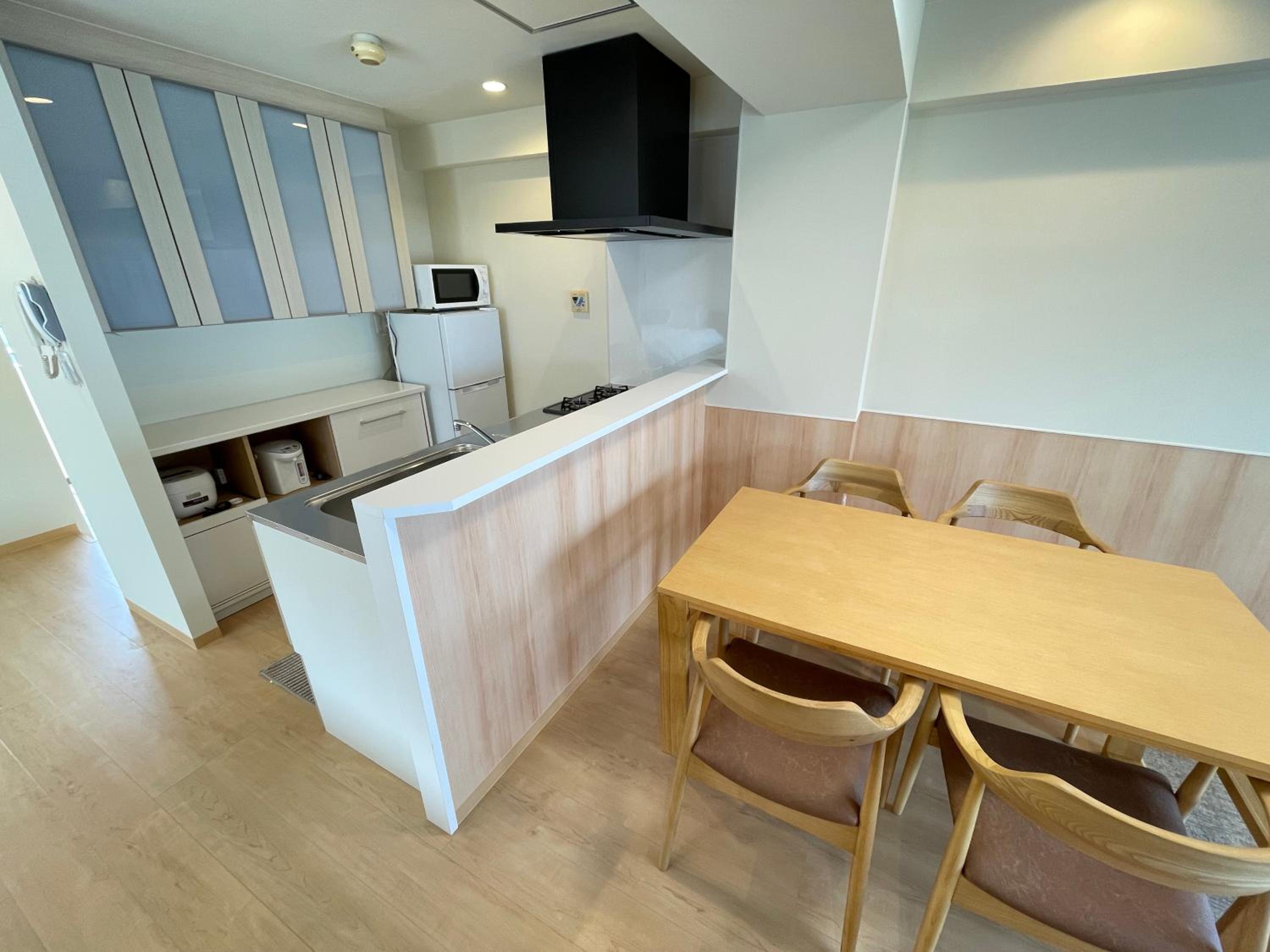 Superior Twin Room with Sea View - Photo 9