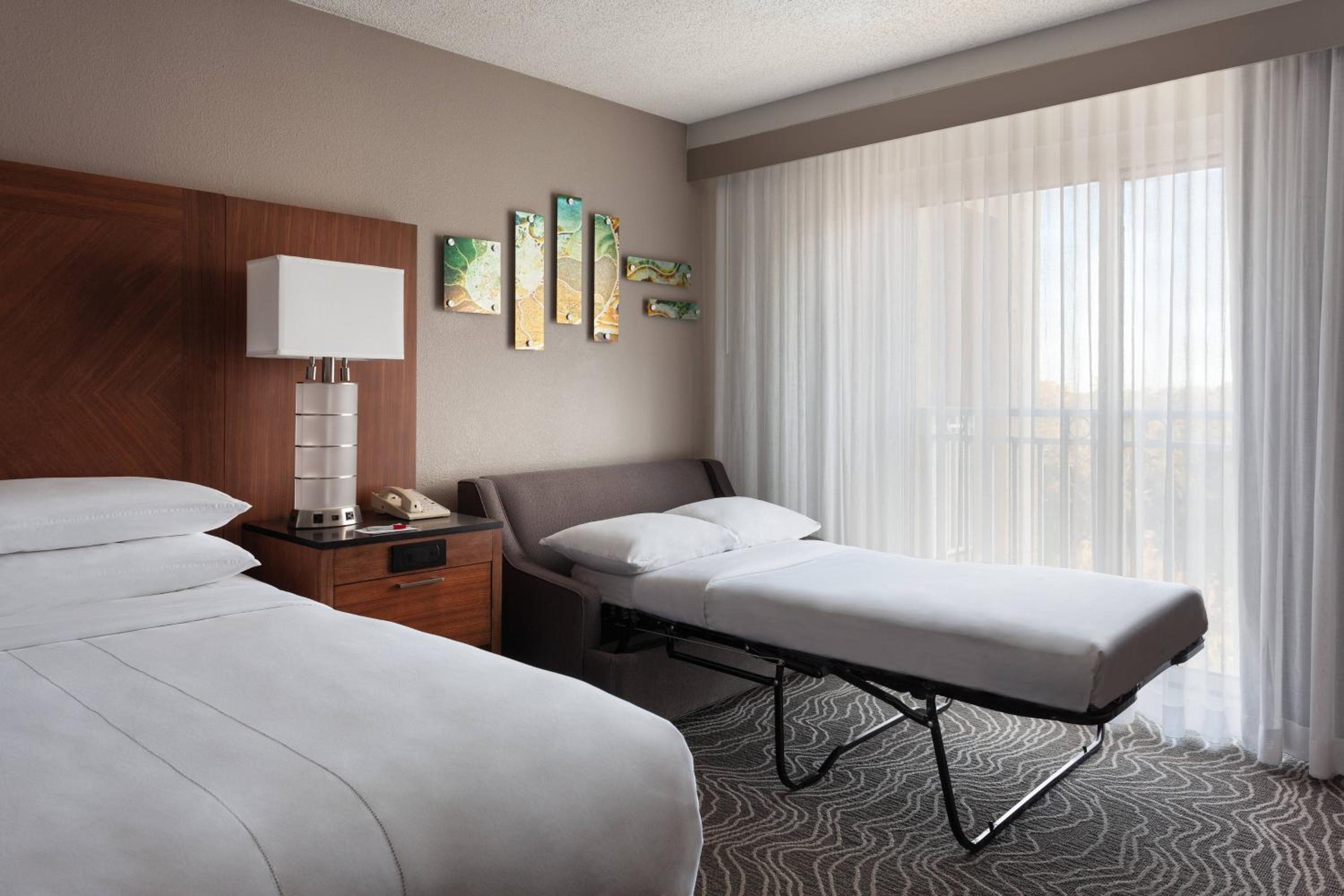 Standard Room with Resort View - Photo 8