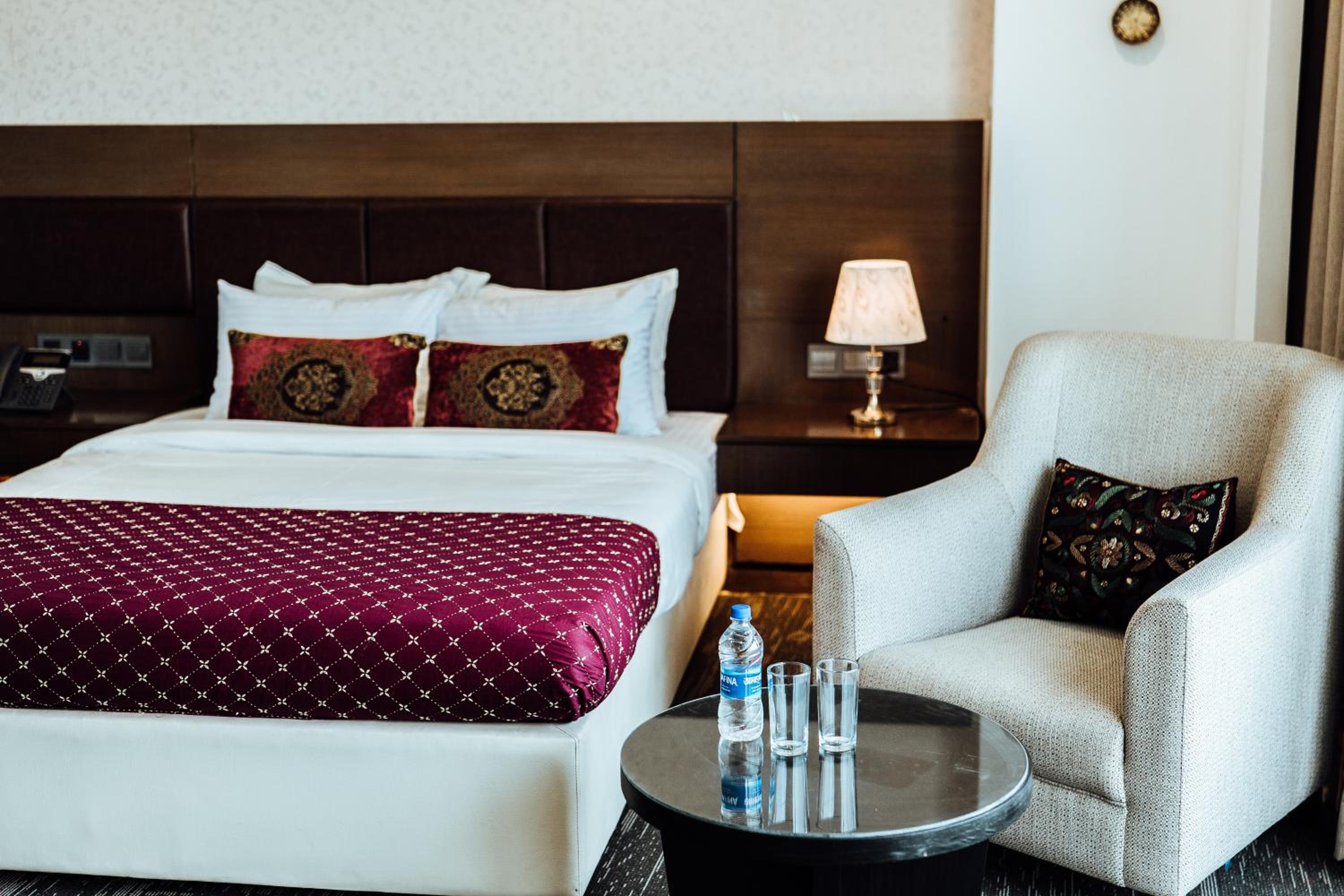 Deluxe Single Room