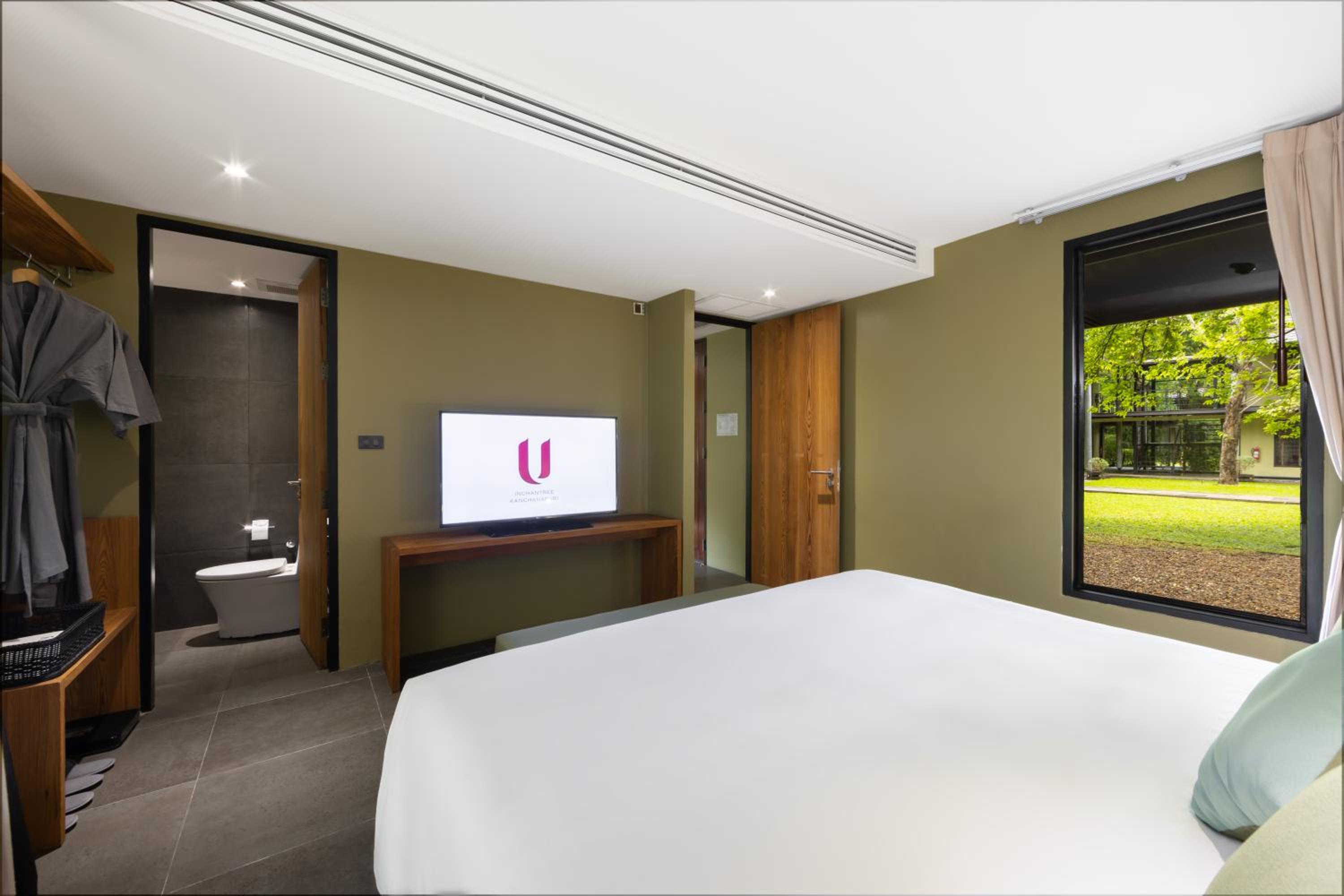 Family Suite ( 24 hours Use of Room )