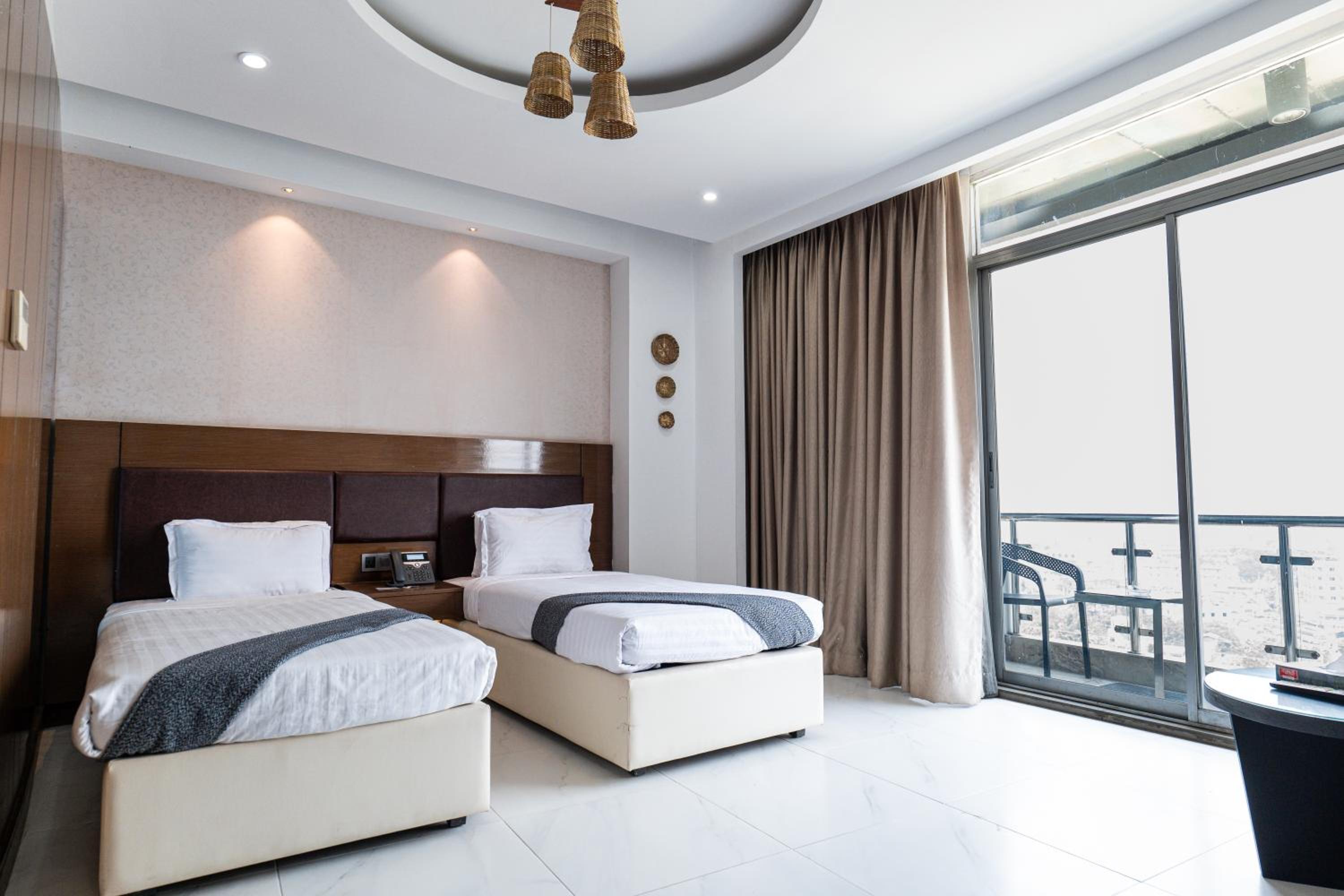 Standard Twin Room