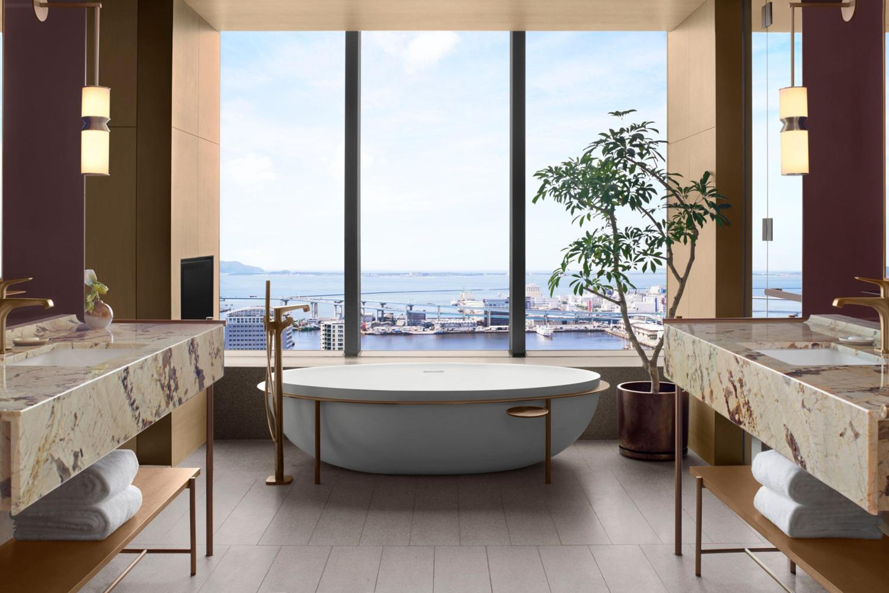 Deluxe Suite, Club lounge access, 1 Bedroom Suite, 2 Doubles - Photo 6