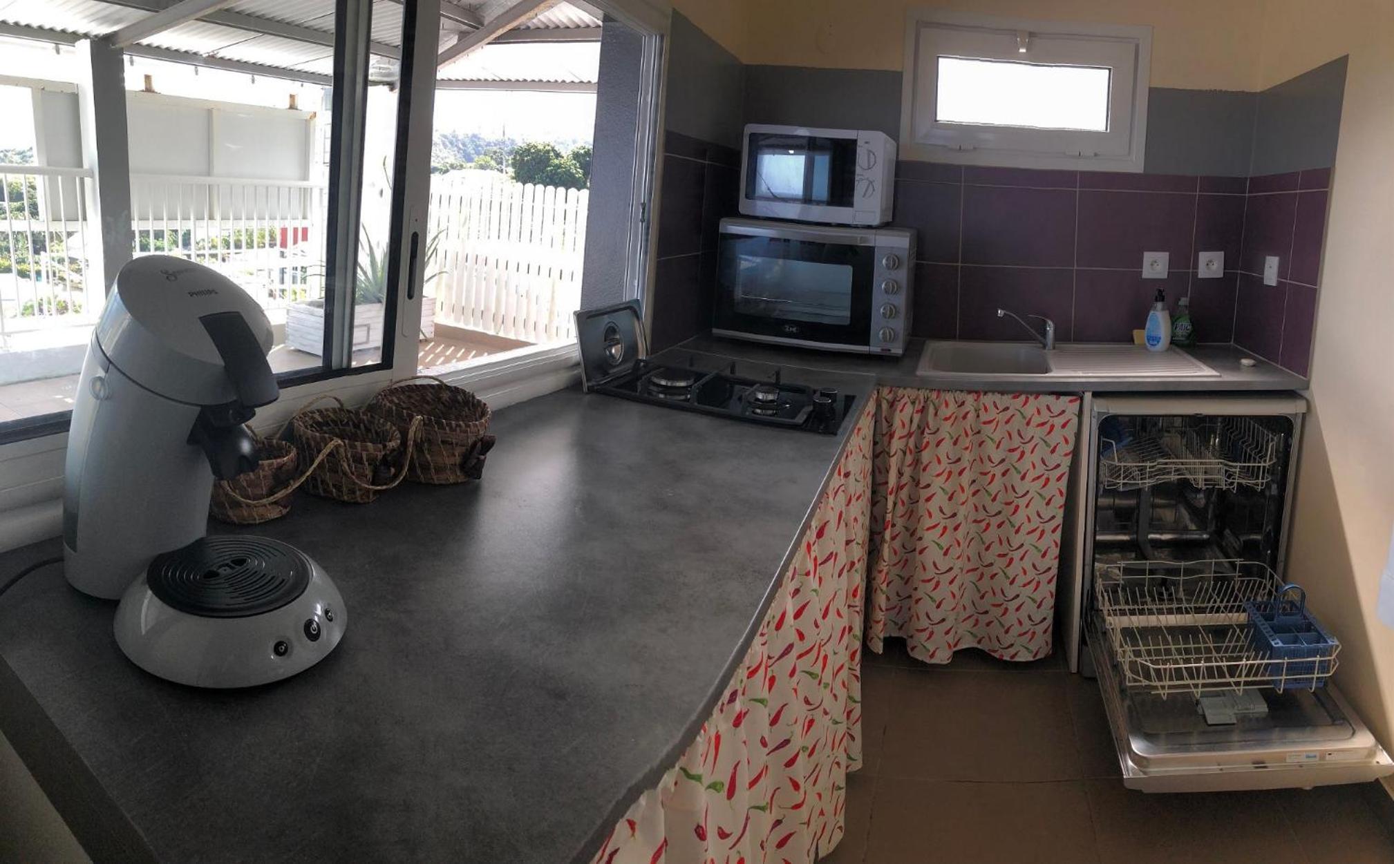 Apartment With Sea View photo 3