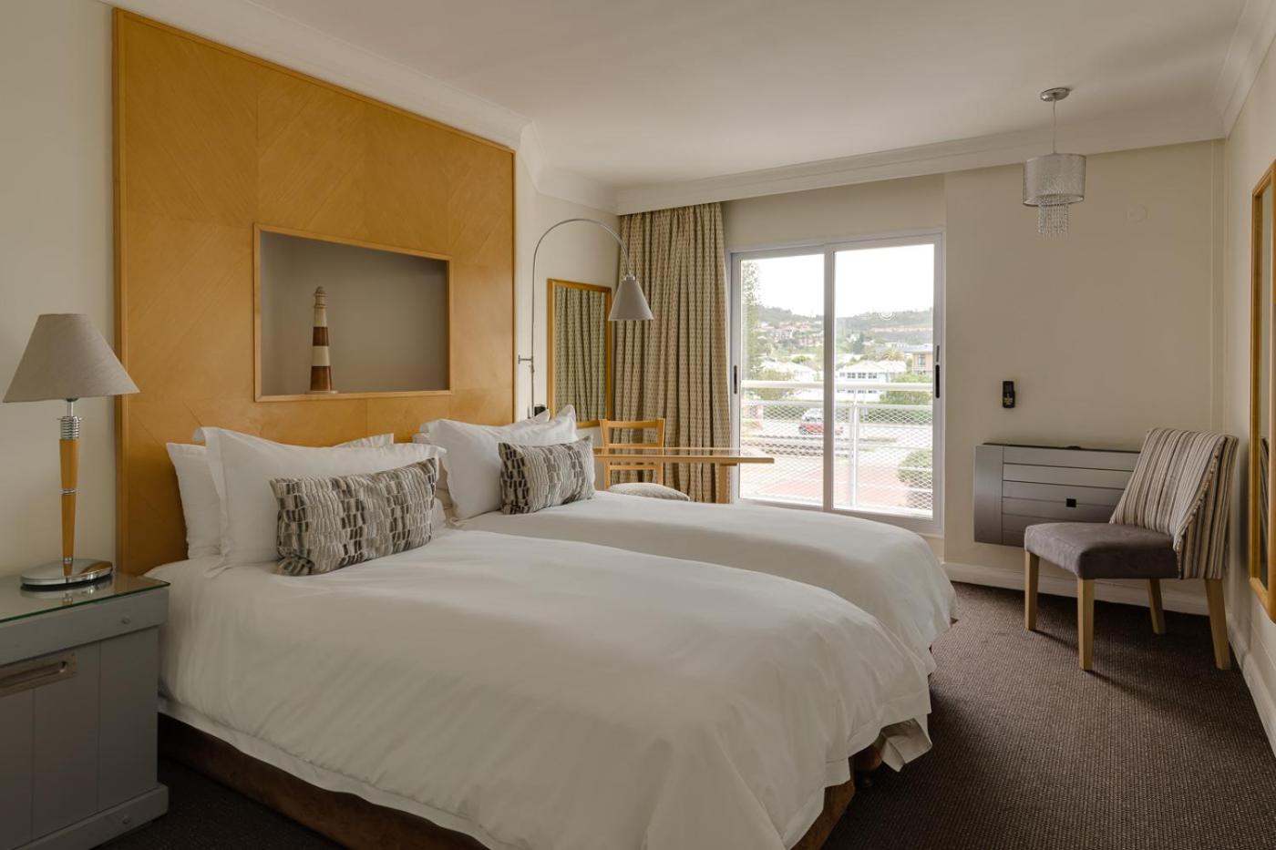 Guest room, 2 Twin/Single Bed(s) - Photo 1