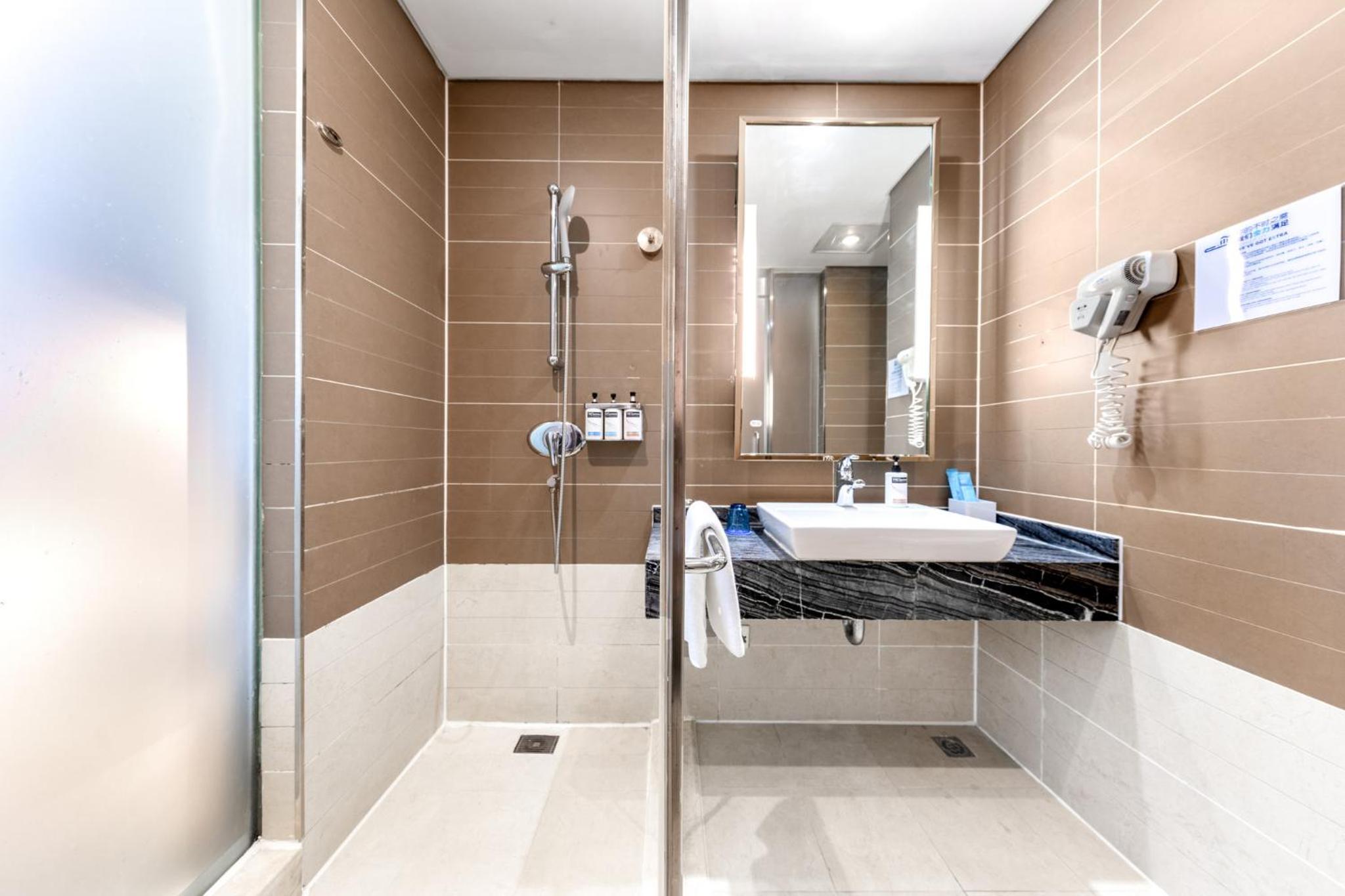 Standard Room - Photo 6