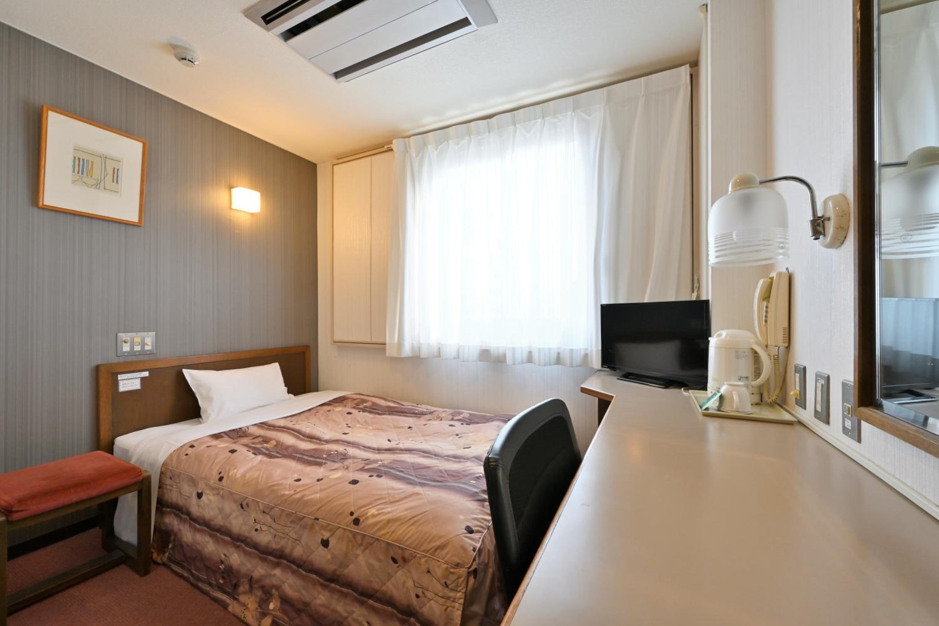 Single Room - Non-Smoking photo 1