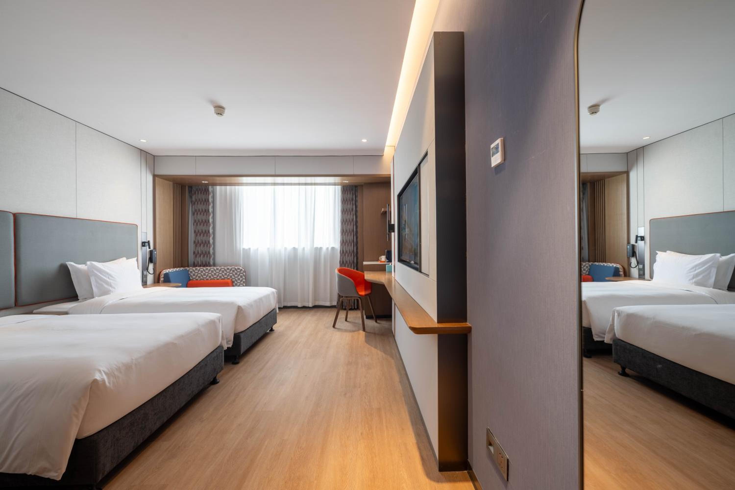 Standard Twin Room with Extra Floor Space