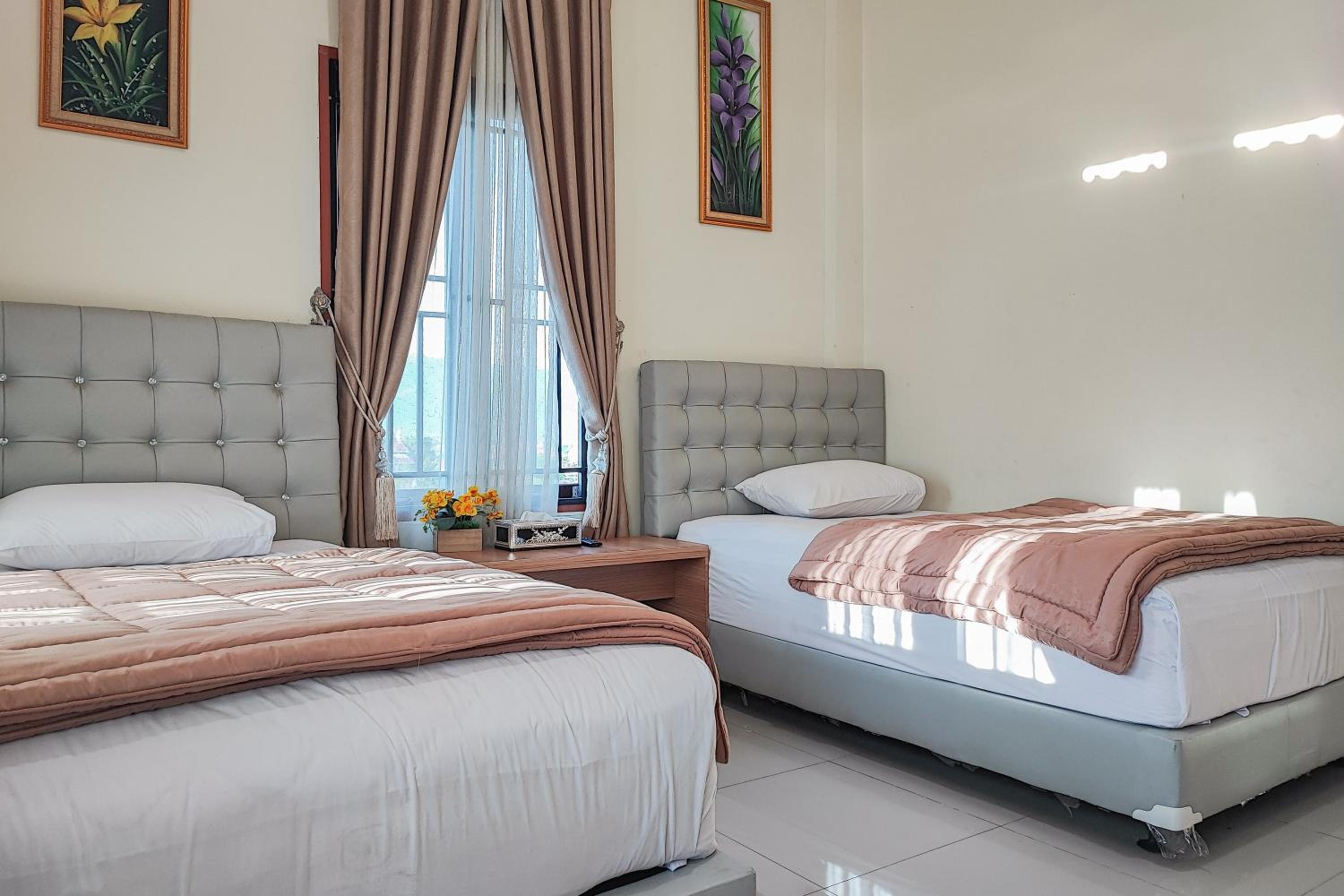Deluxe Twin Room photo 1