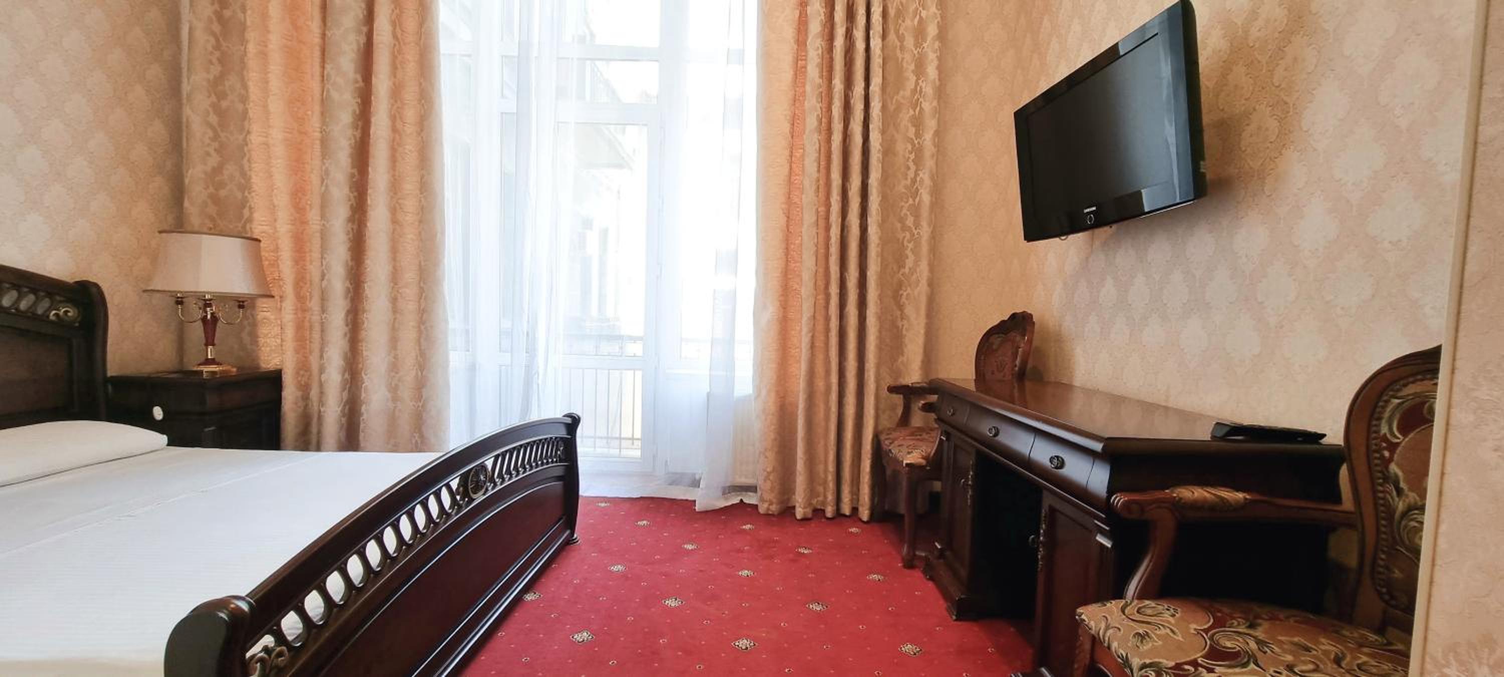 Double Room with Balcony photo 2
