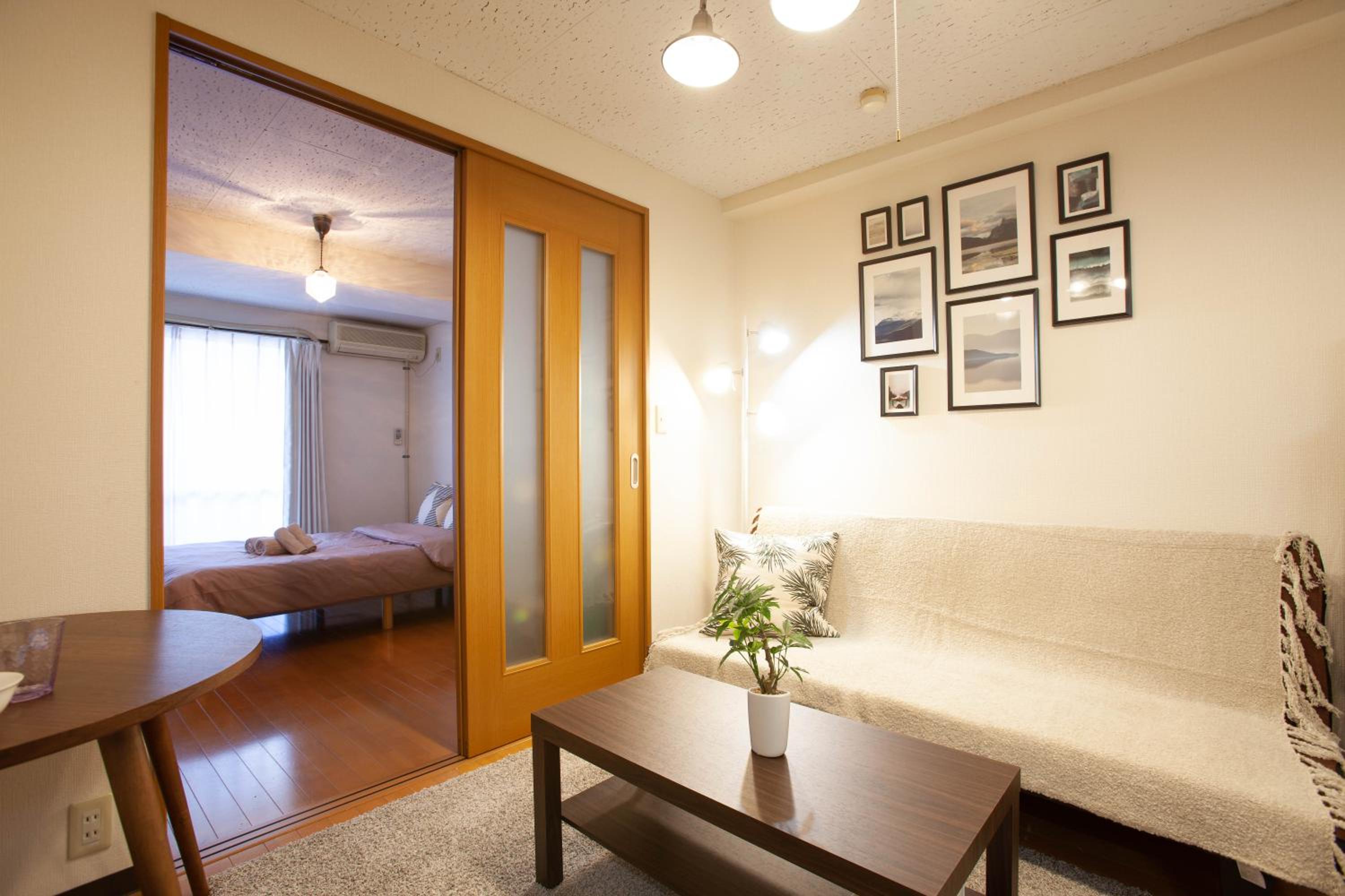 One-Bedroom Apartment photo 1