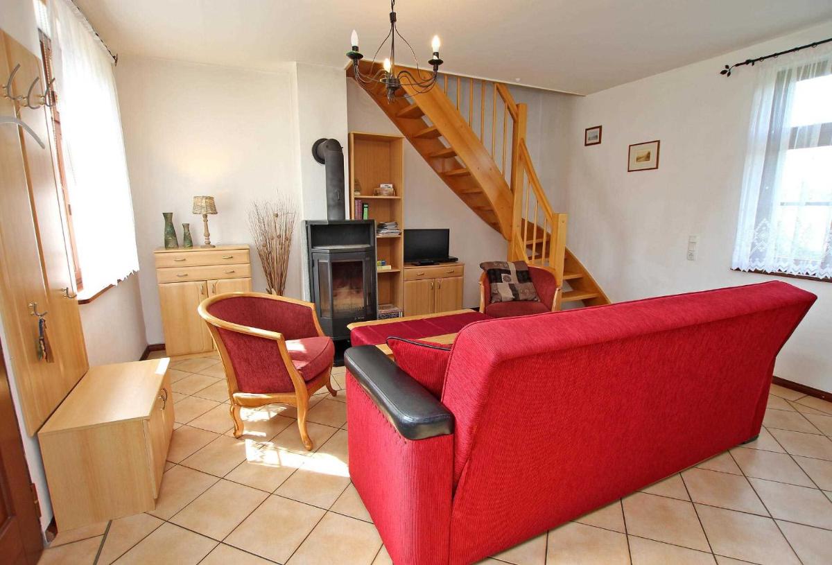 One-Bedroom House photo 1