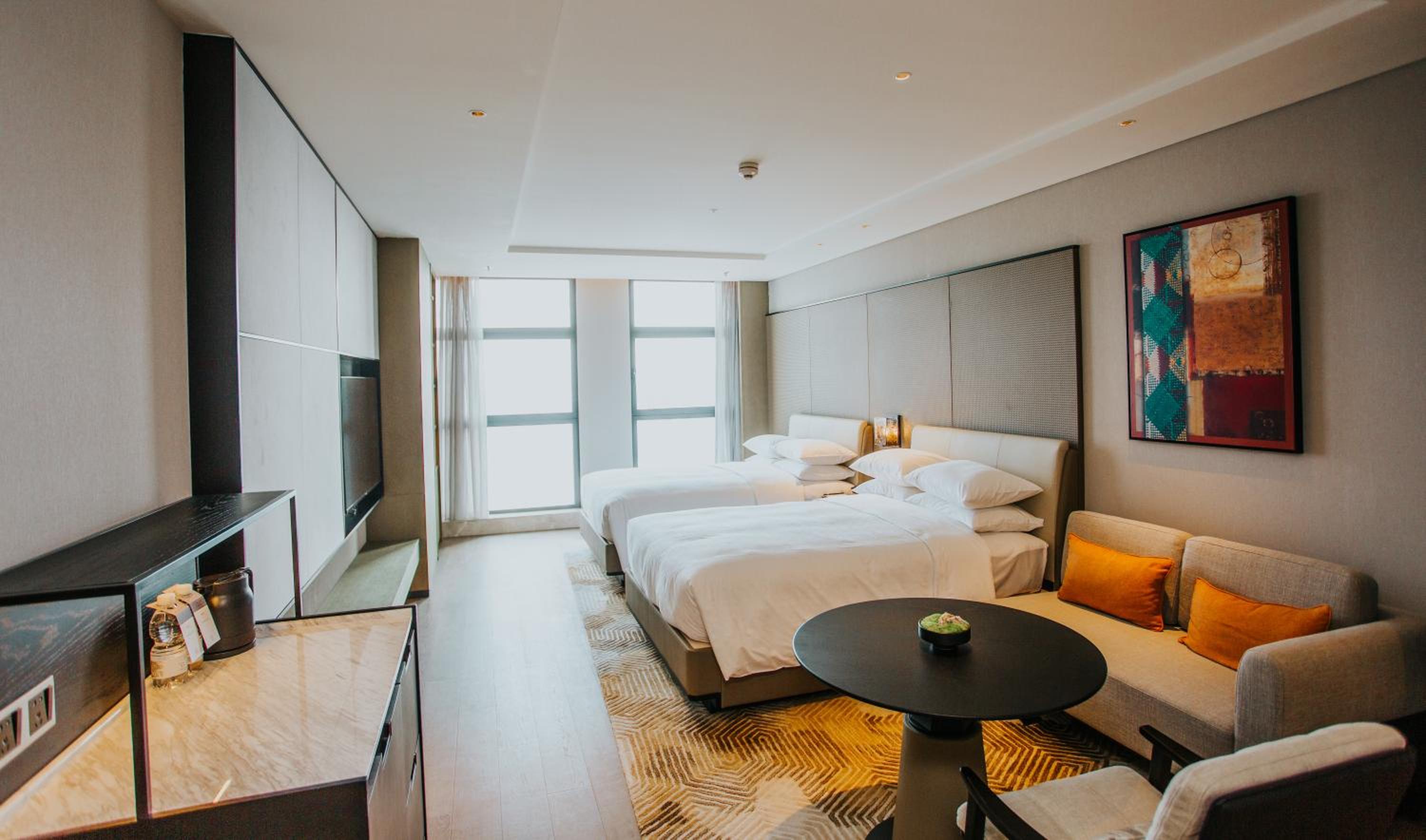 Club Room with City View - Club Lounge Access