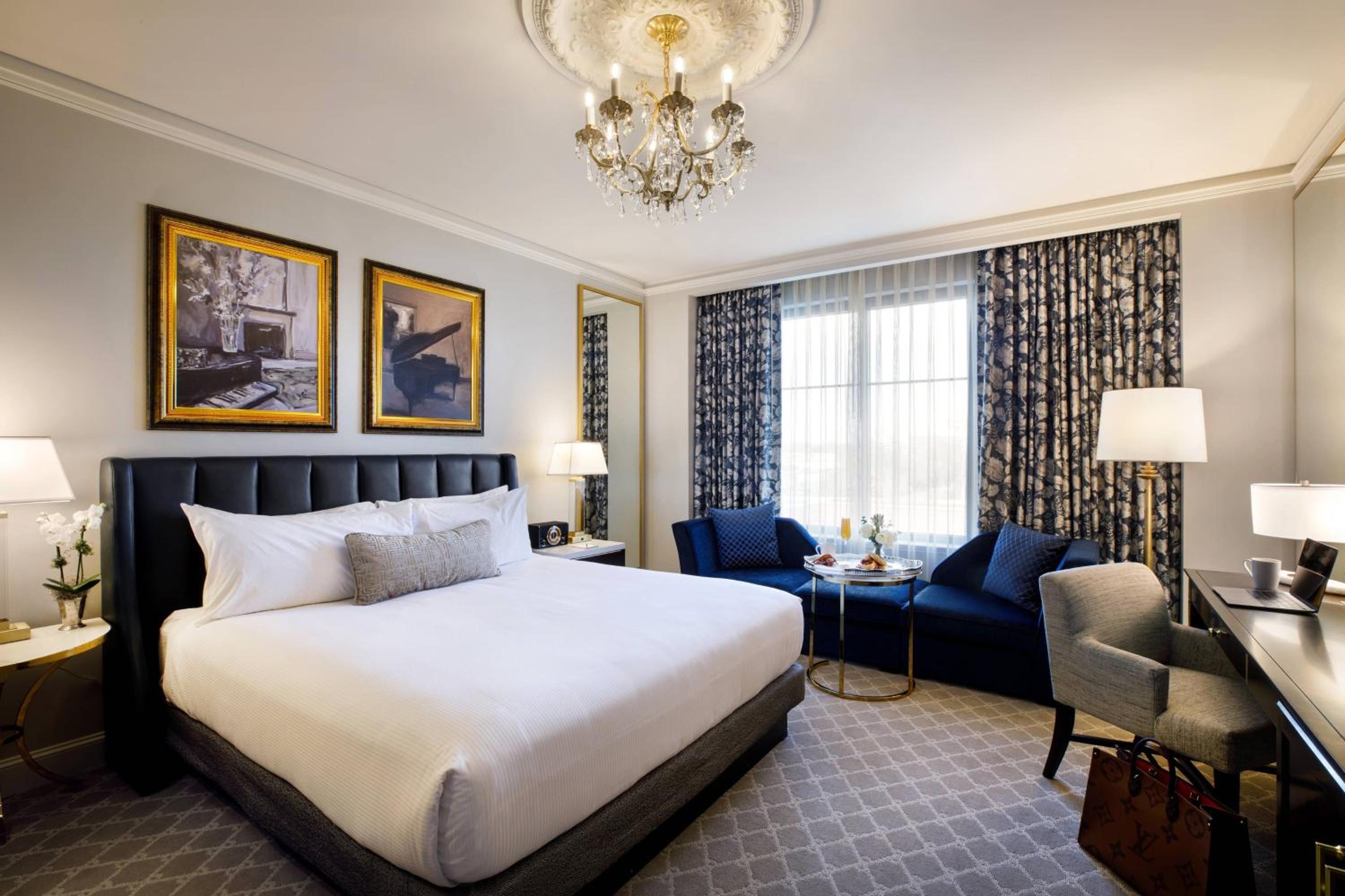 Guest Room, 1 King - Photo 8