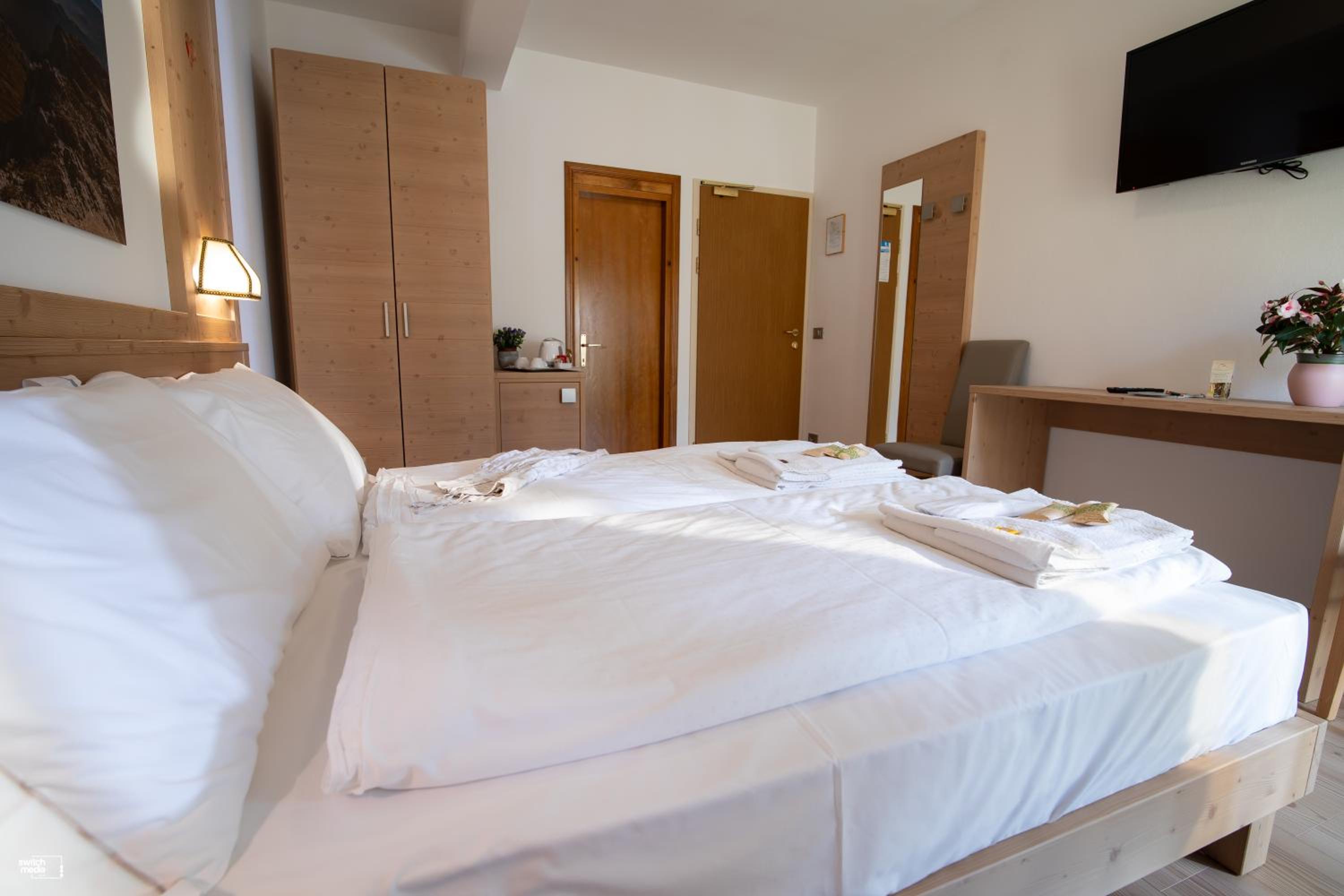 Luxury Triple Room - Photo 3