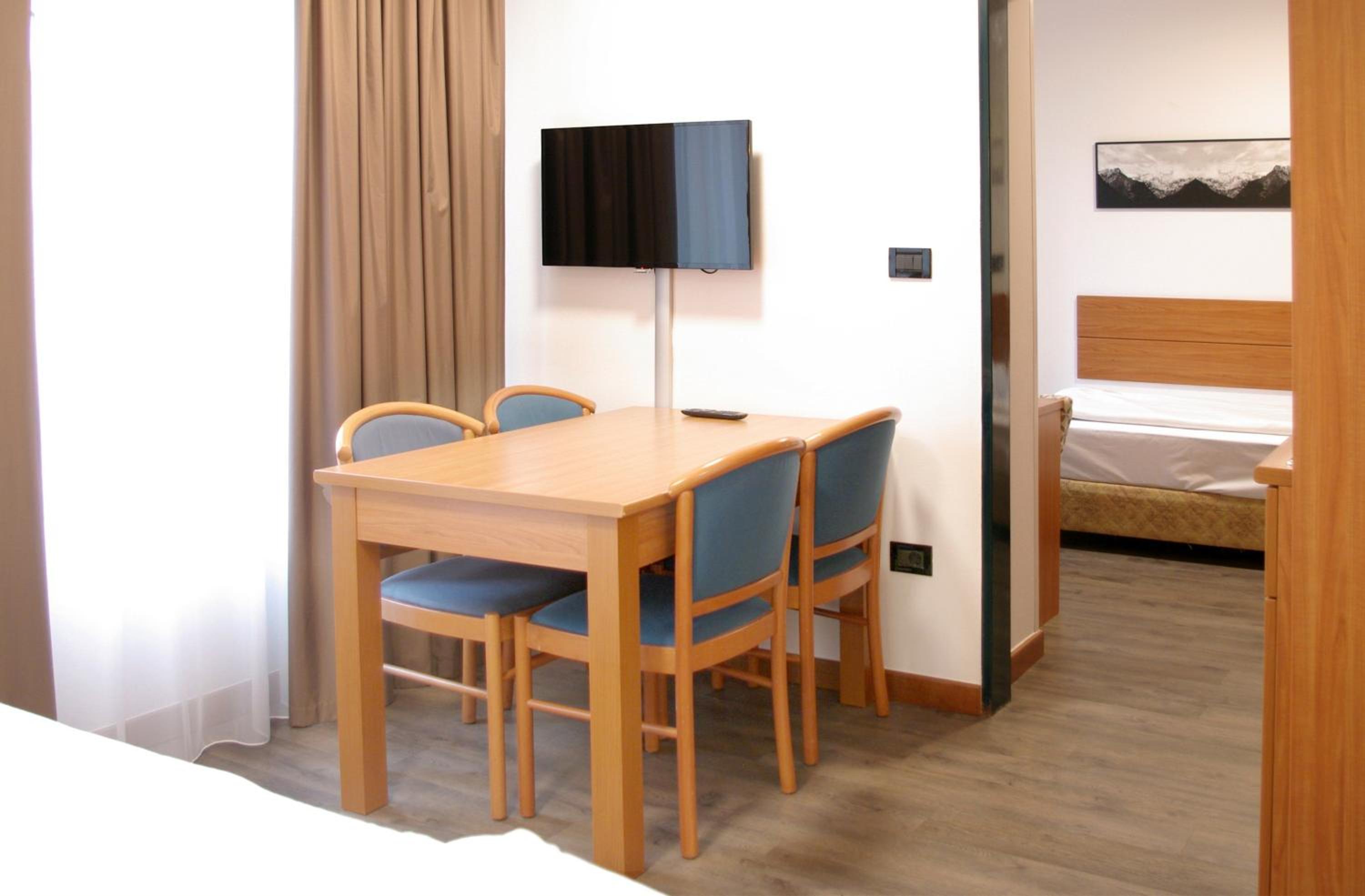 Apartment - Photo 4