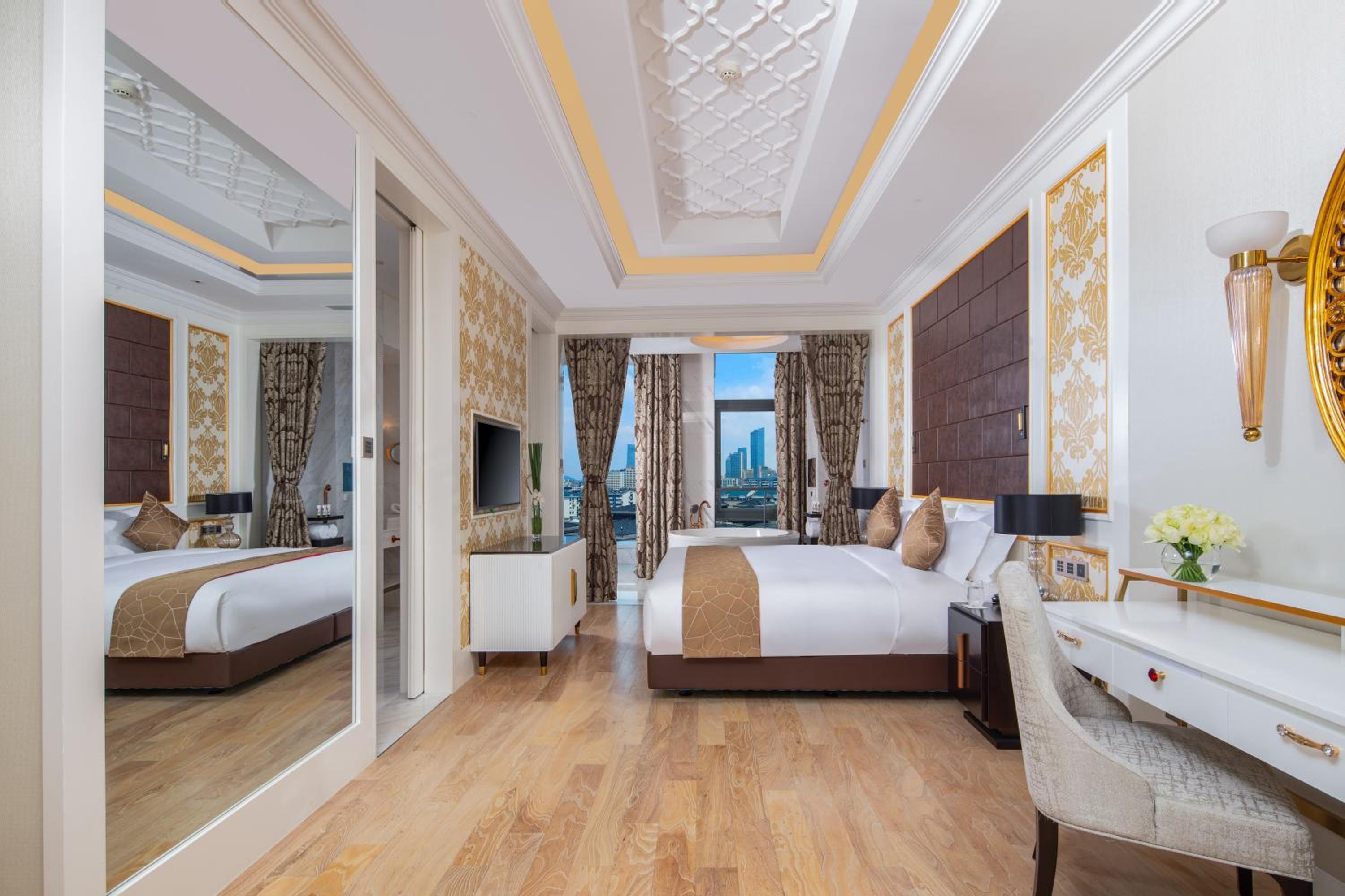 President Theme Balcony Double Suite Royal The Palace