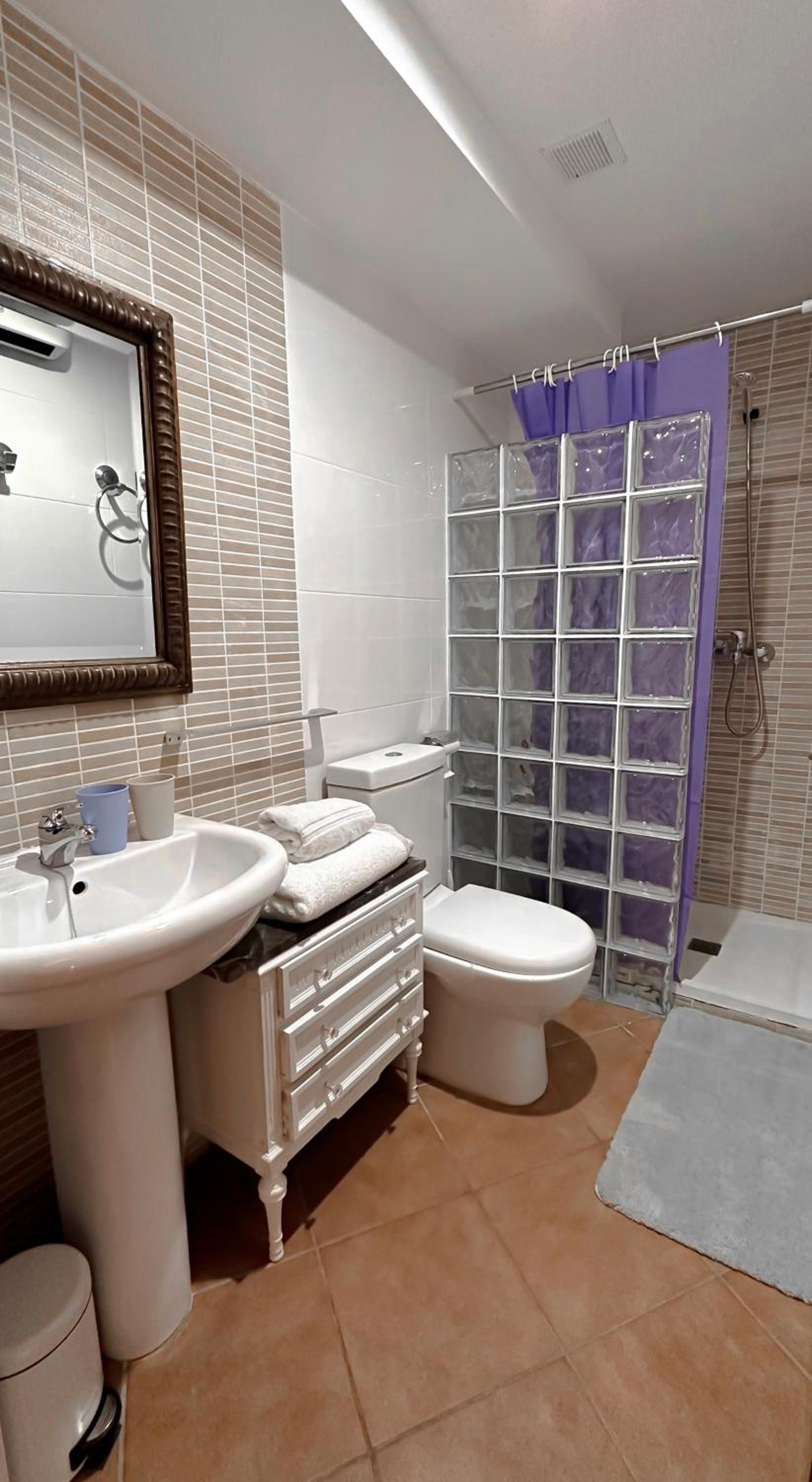 Three-Bedroom House photo 3