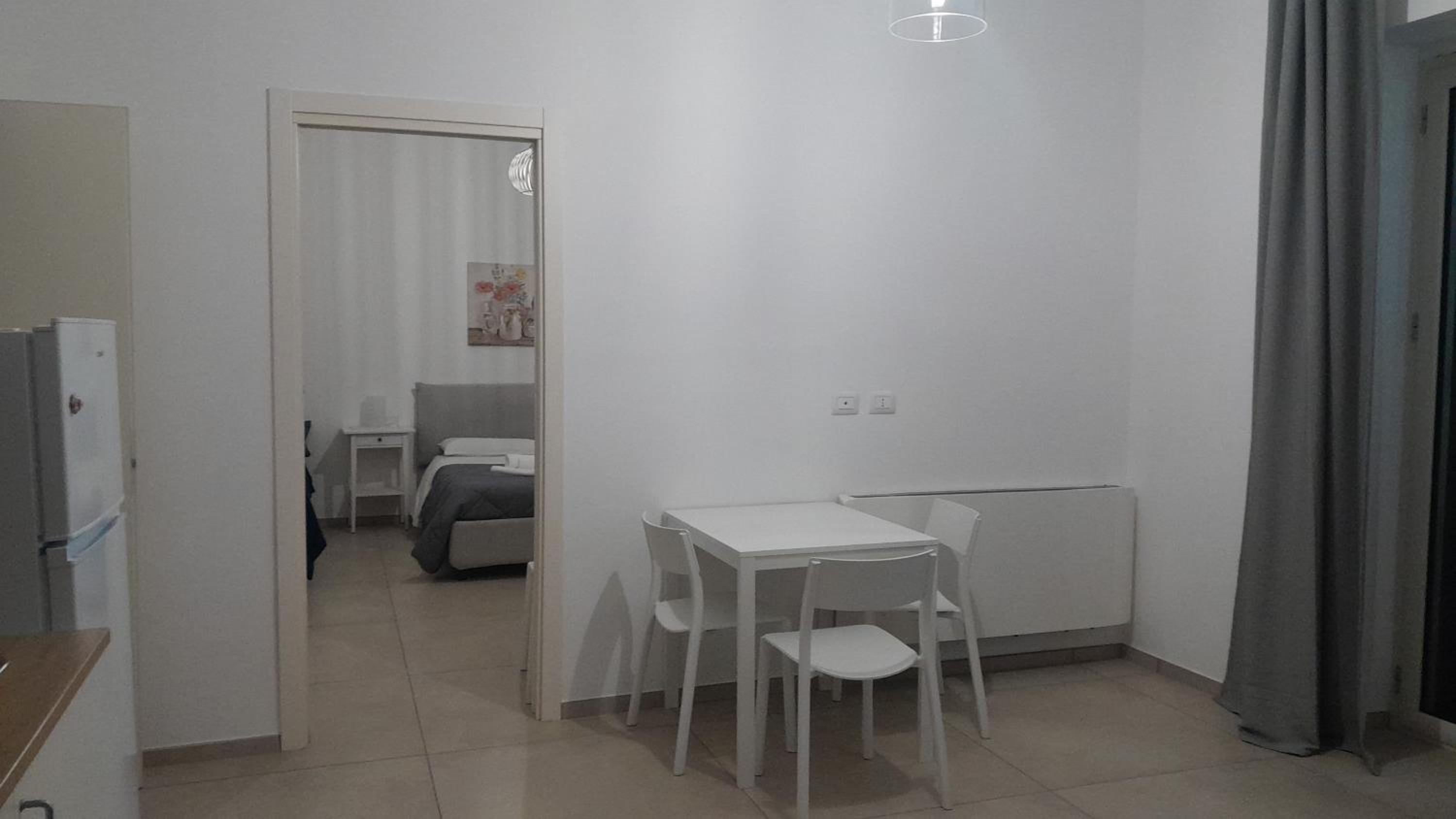 One-Bedroom Apartment - Photo 8