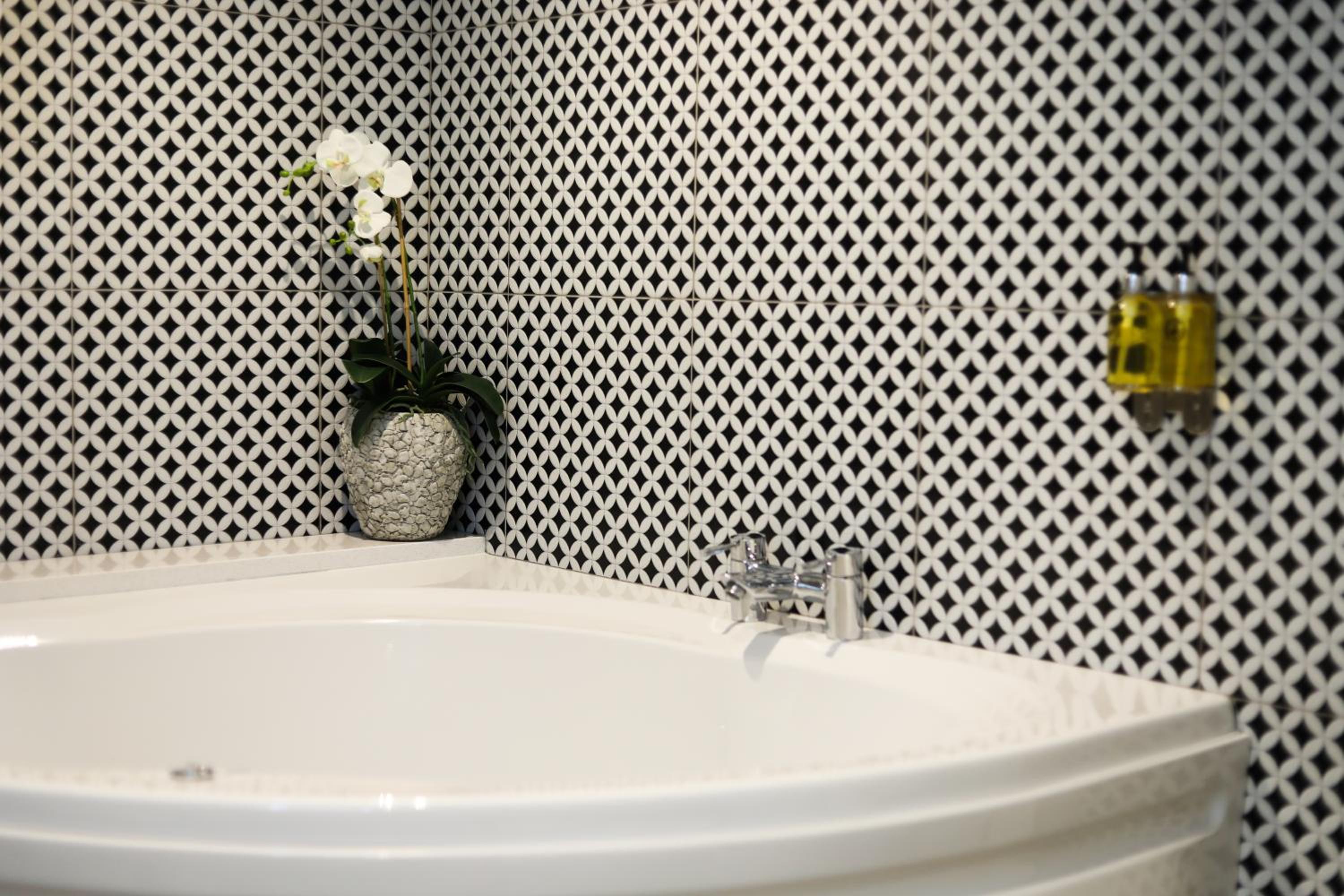 Deluxe Junior Suite - Photo 7