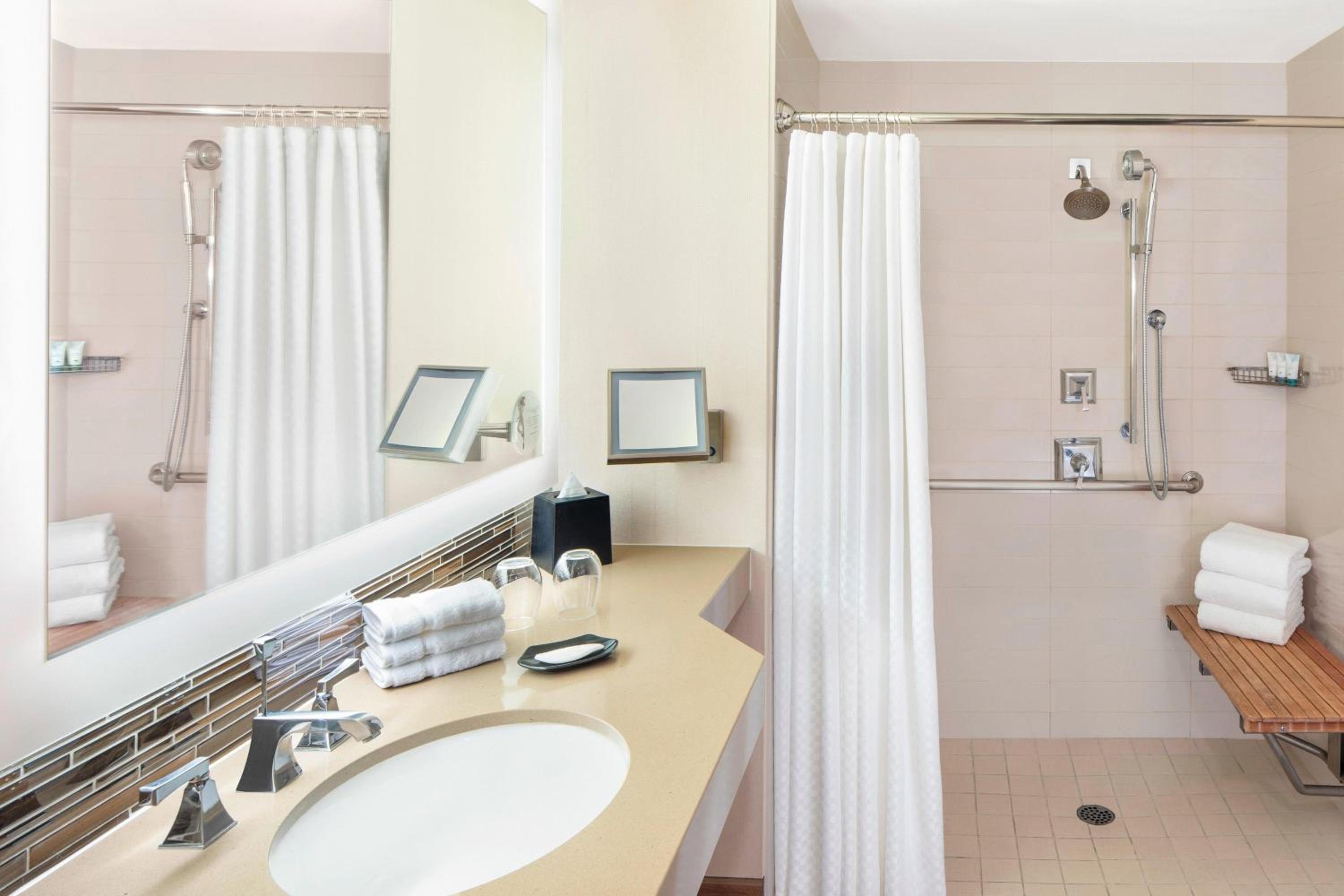 Guest room, 2 Double, Balcony - Photo 6