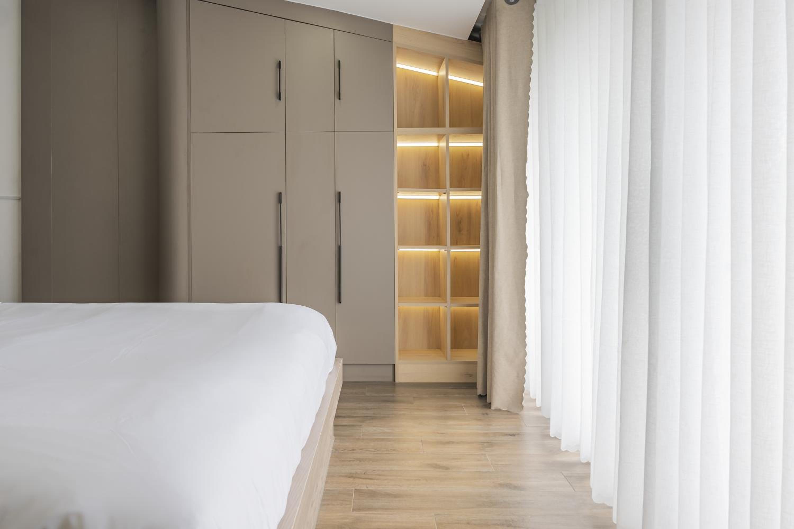 Deluxe Double Room with Balcony photo 3