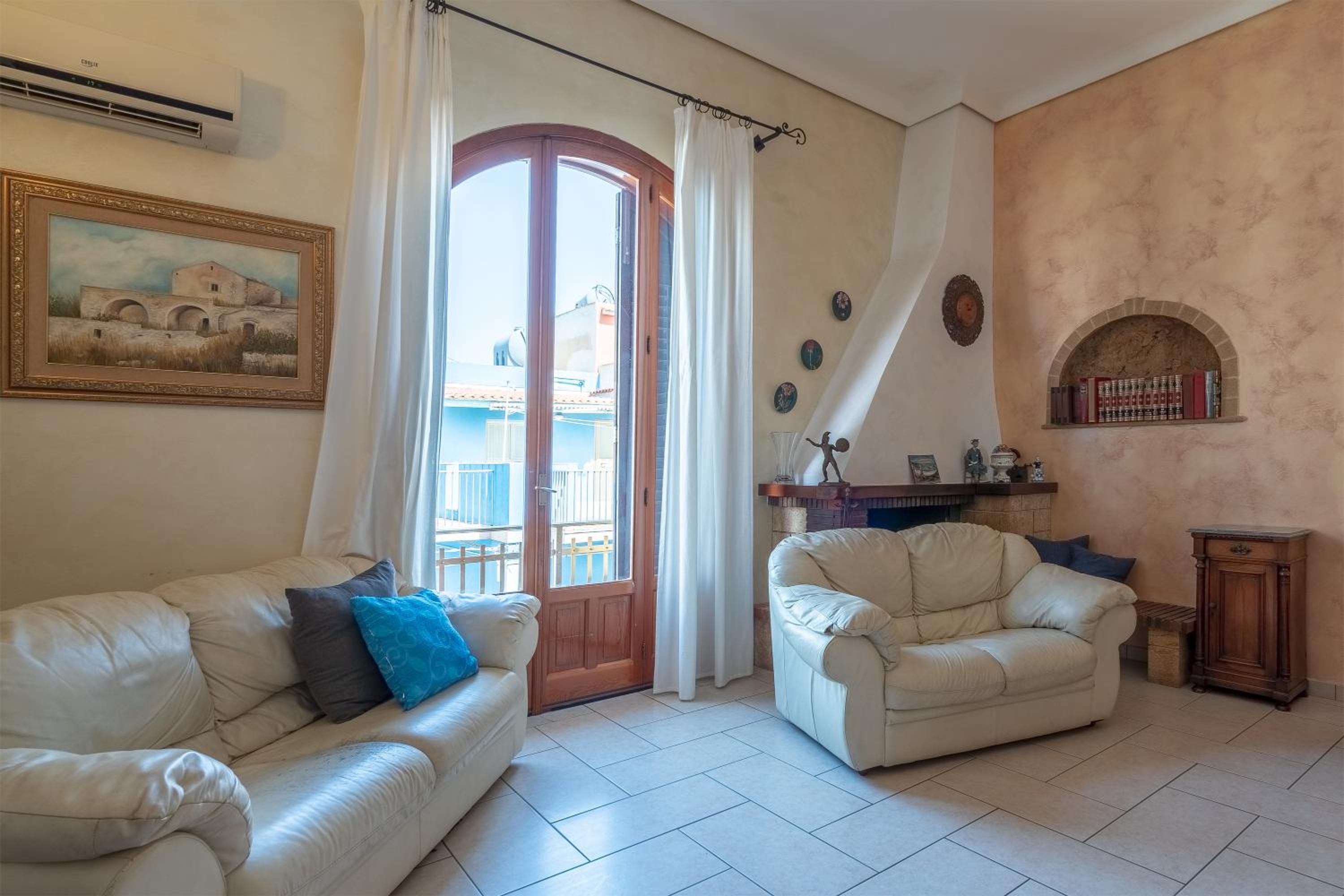 Two-Bedroom Deluxe Apartment with Ocean View photo 1