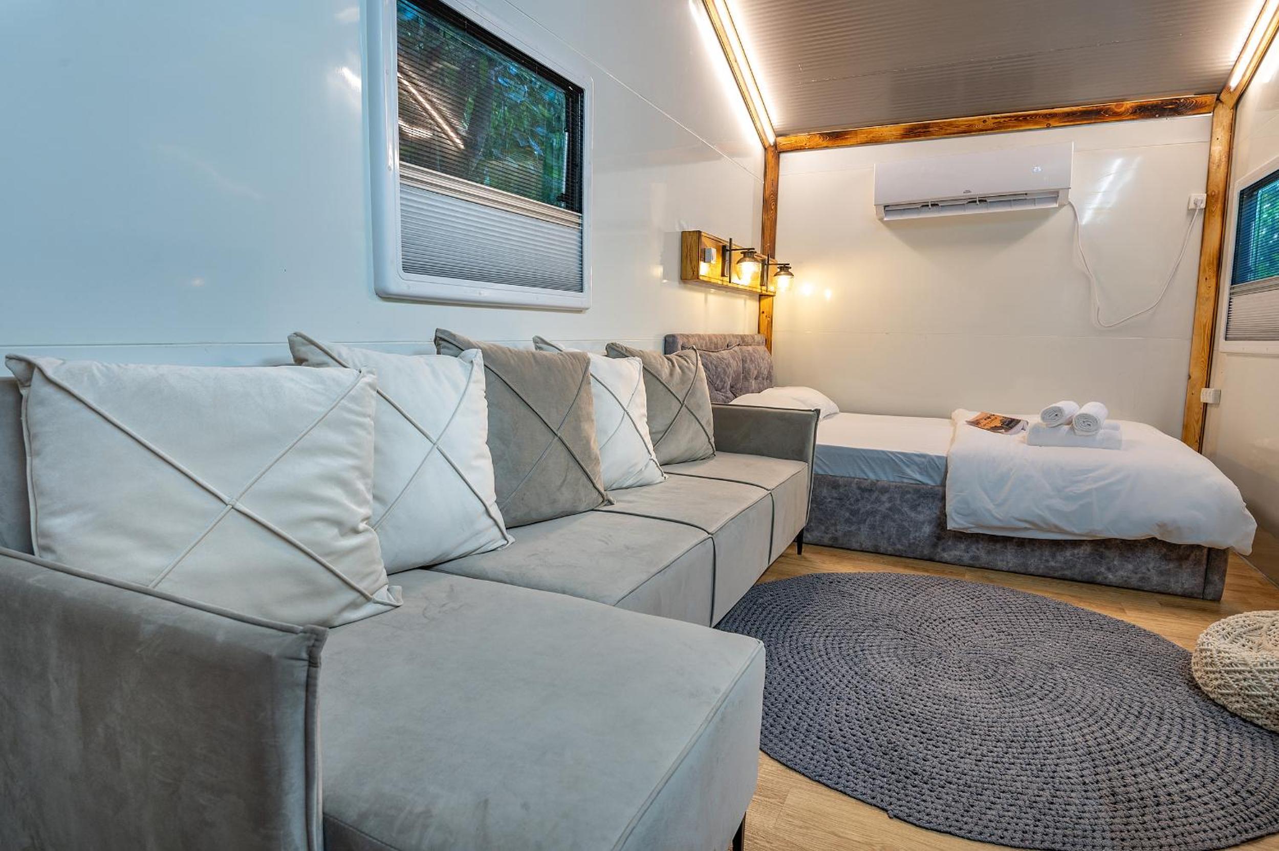 Caravan photo 3
