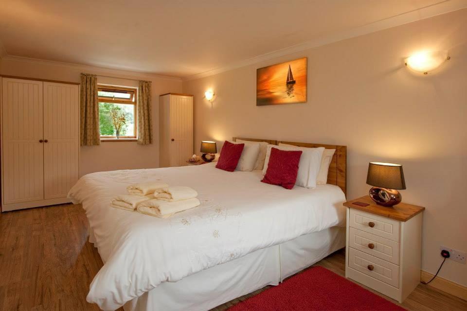 Two-Bedroom Cottage - MacDougall