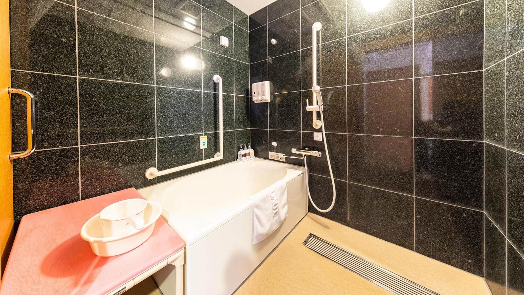 Accessible Twin Room - Non-Smoking photo 2
