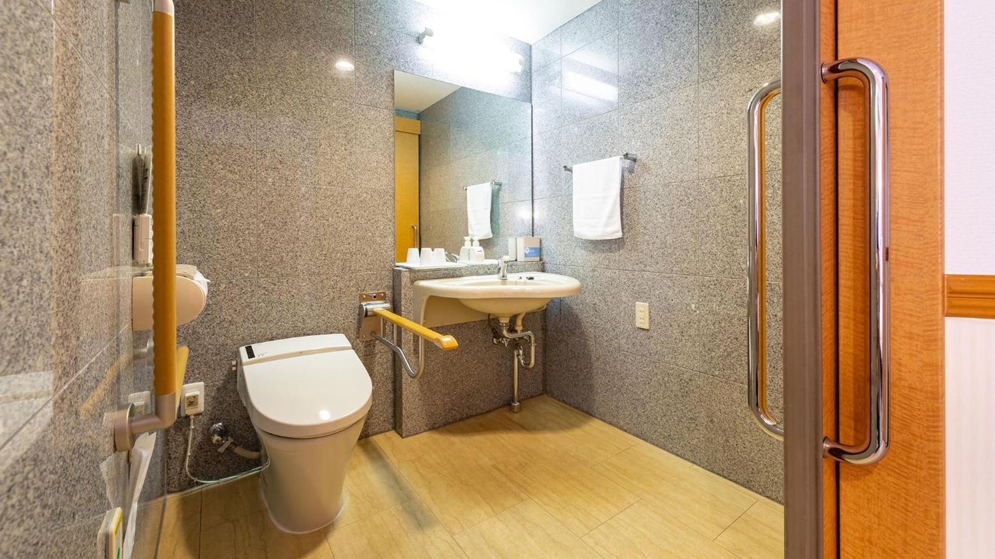 Accessible Twin Room - Non-Smoking photo 3