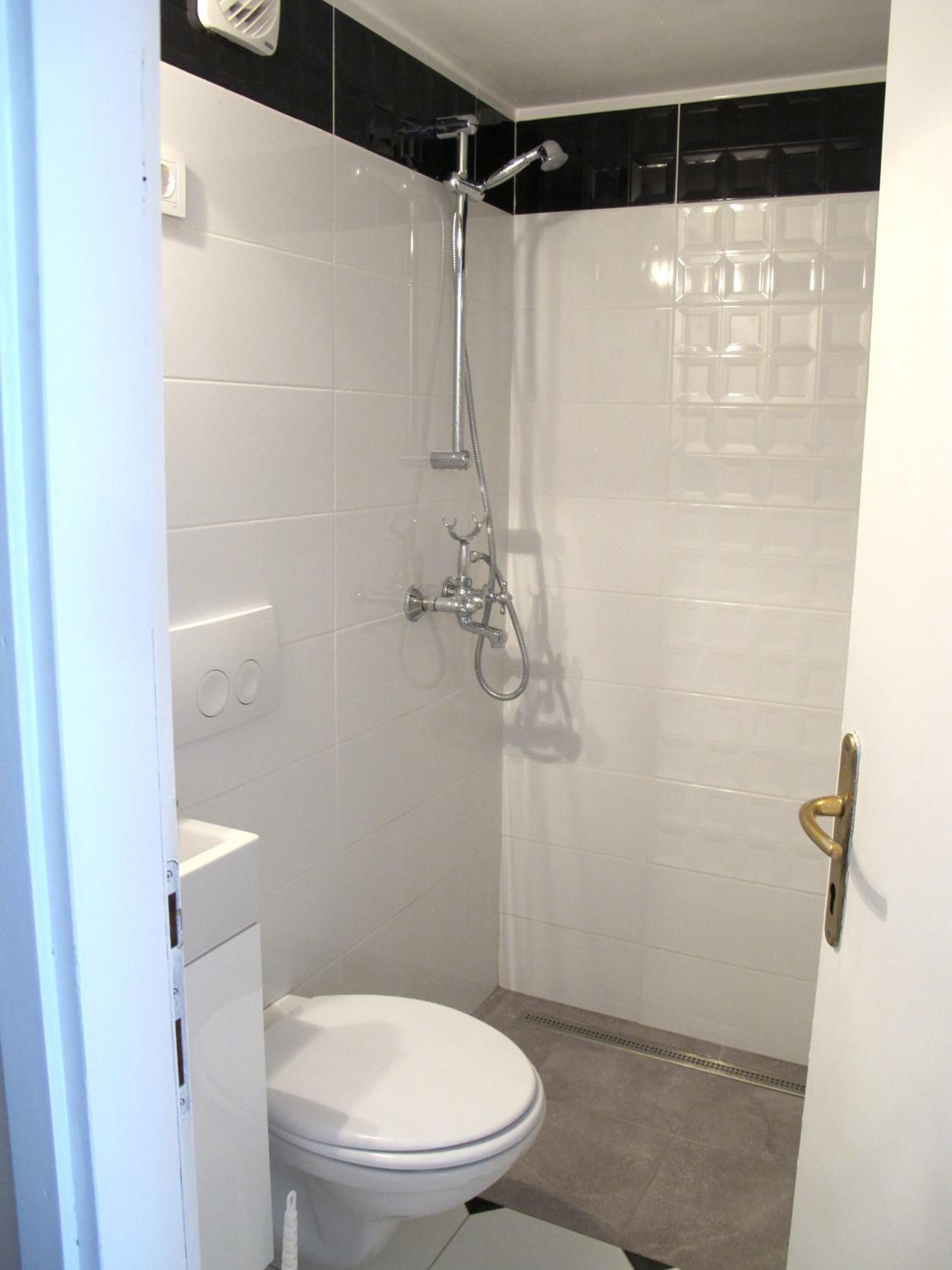 Triple Room - Photo 23