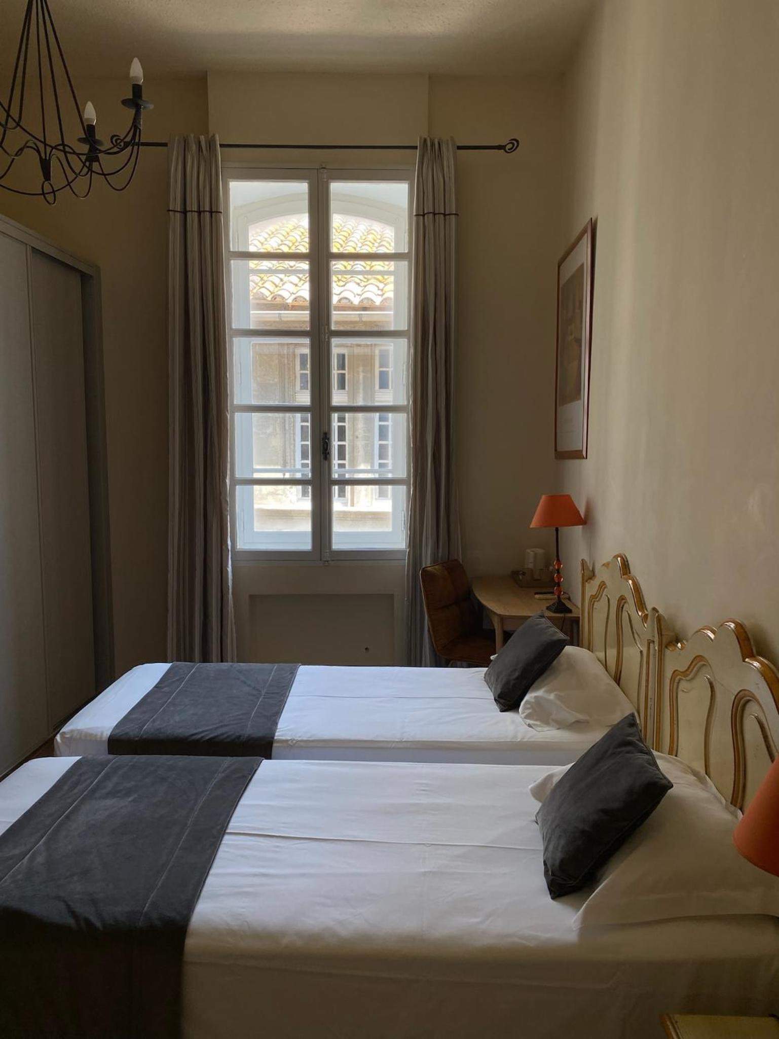 Twin Room - Photo 7