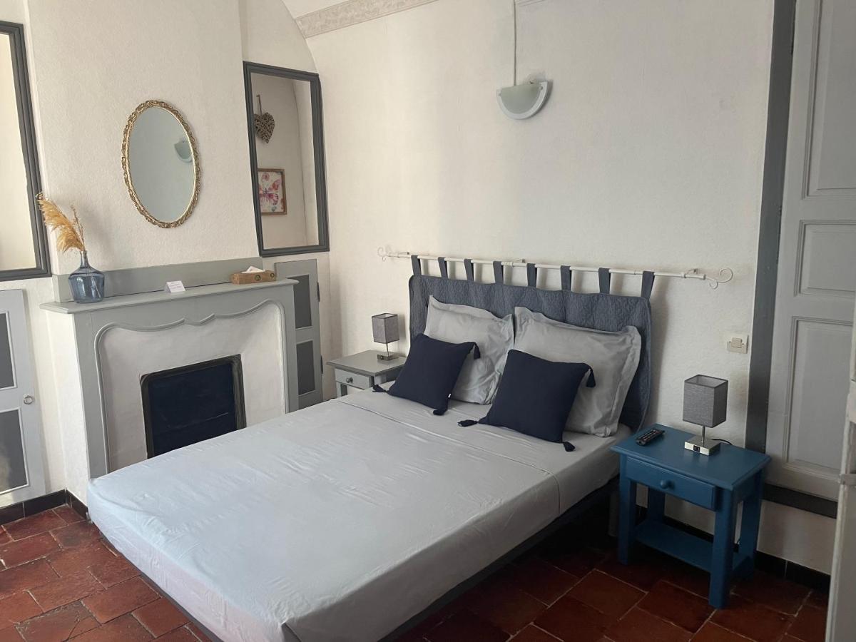 Double Room with Private External Bathroom photo 1