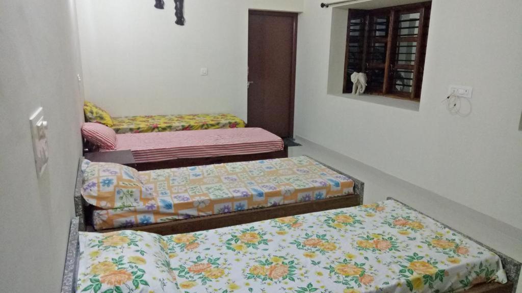 Bed In 6-Bed Dormitory Room photo 1