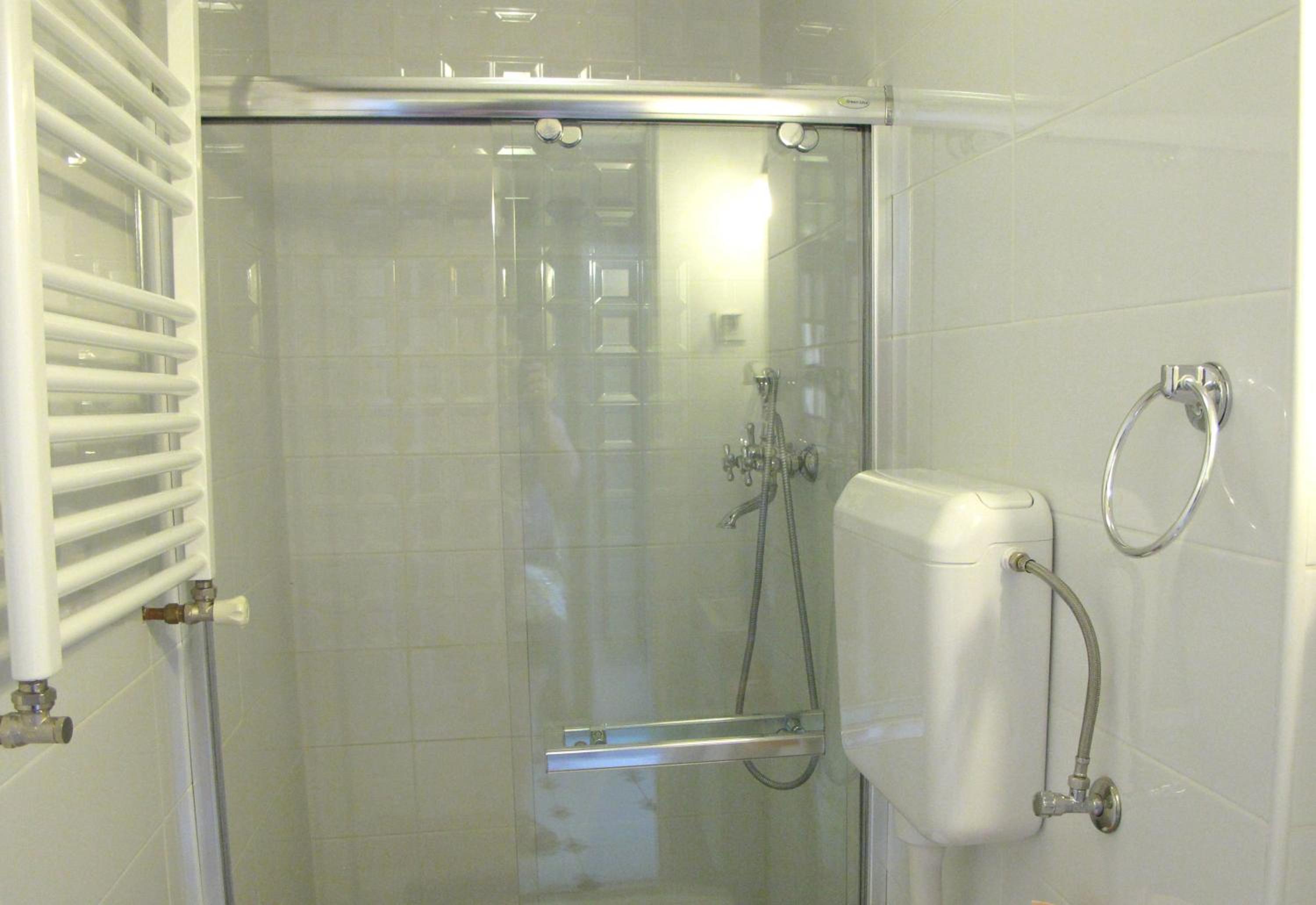 Triple Room - Photo 26