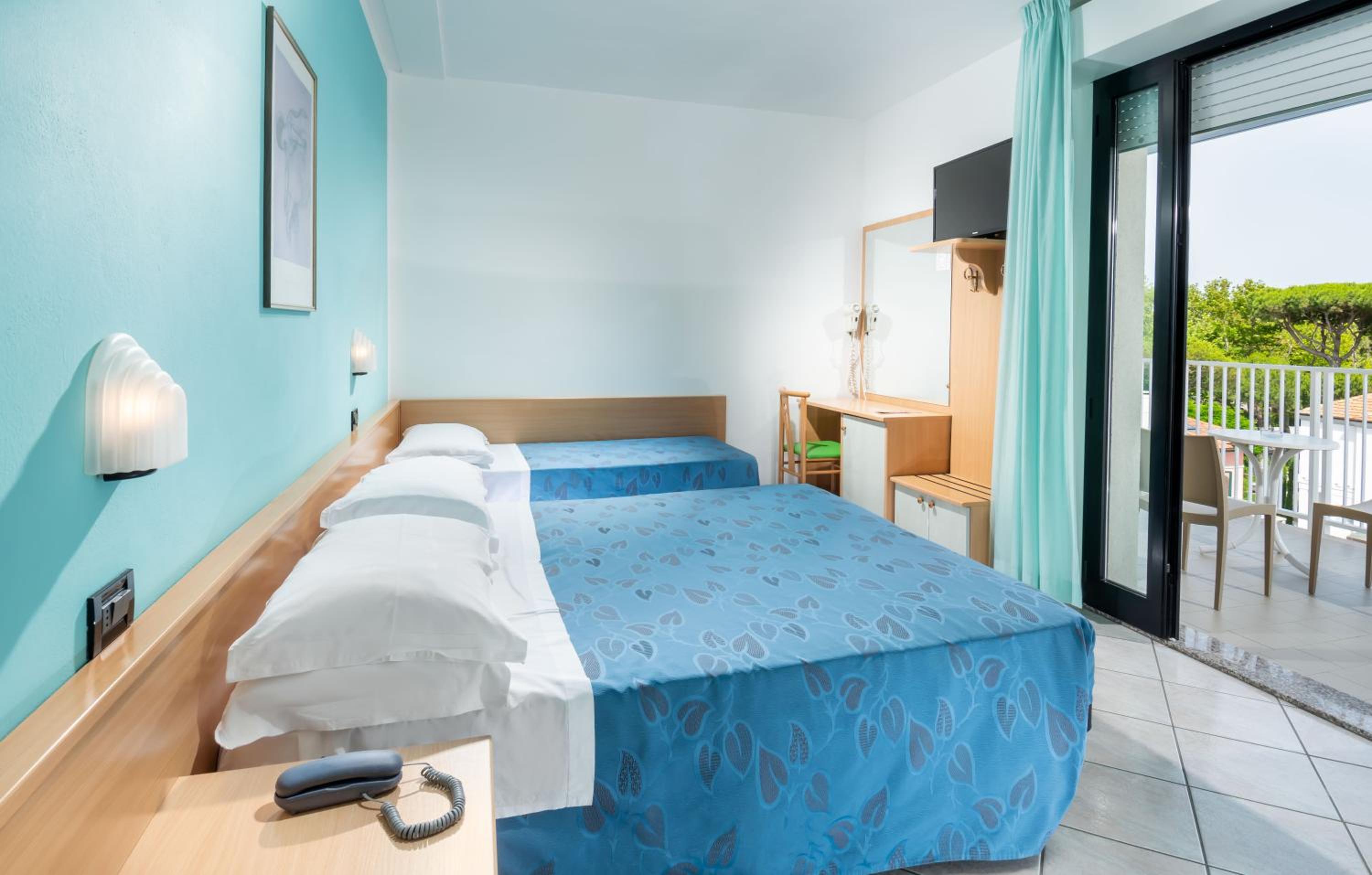 Superior Triple Room photo 1