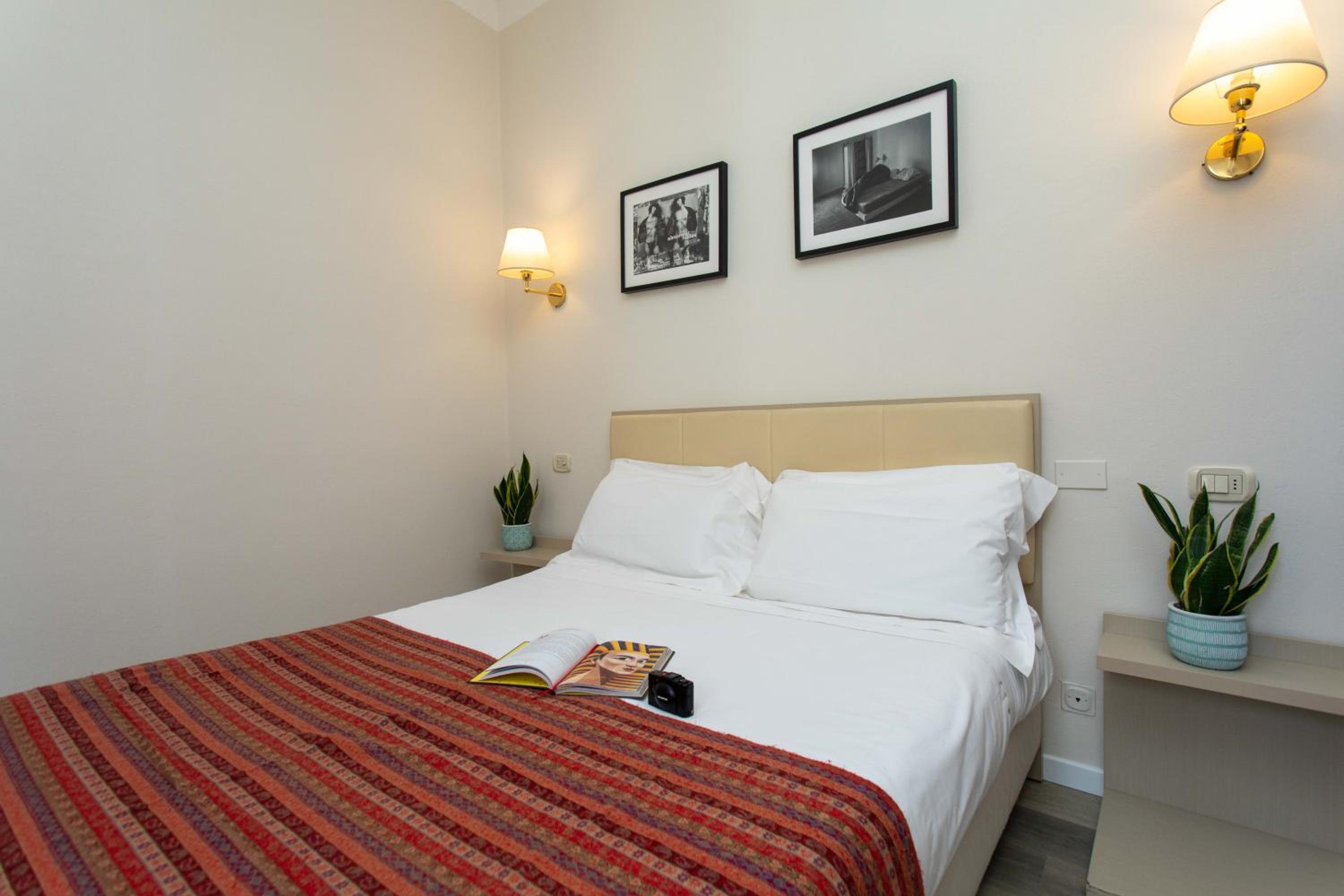 Superior Double Room - Photo 1