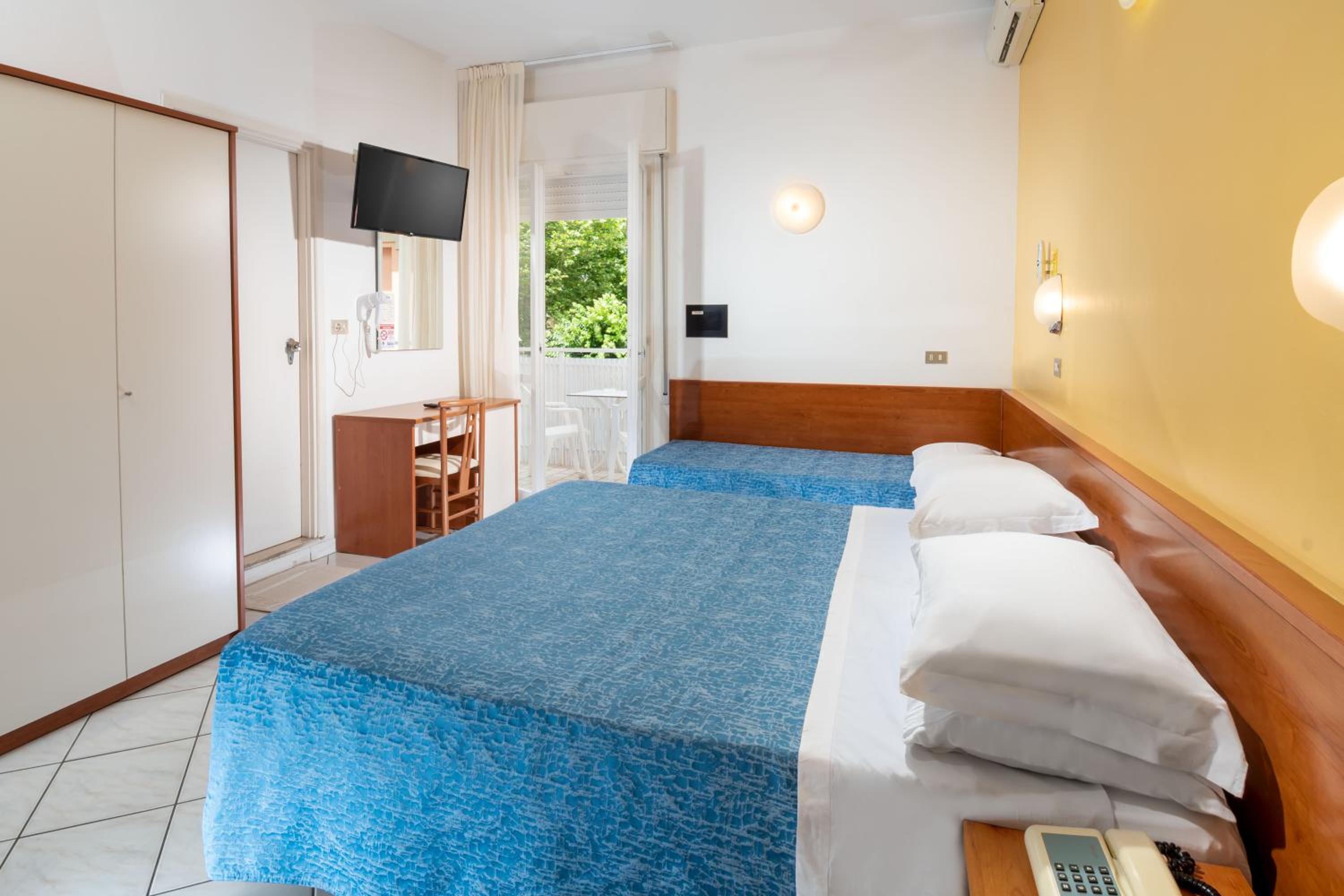 Quadruple Room - Depandance photo 1