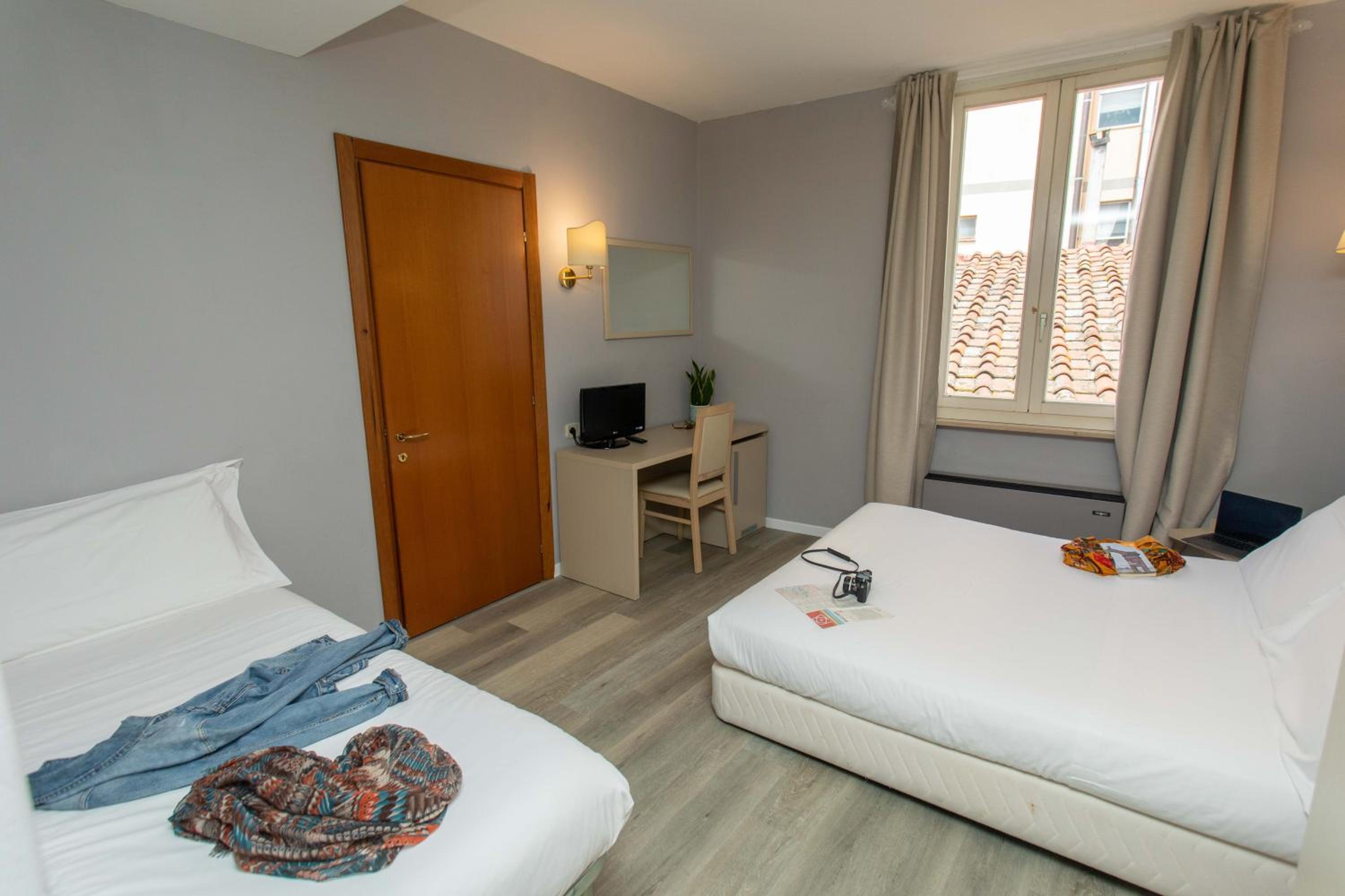Superior Triple Room - Photo 1