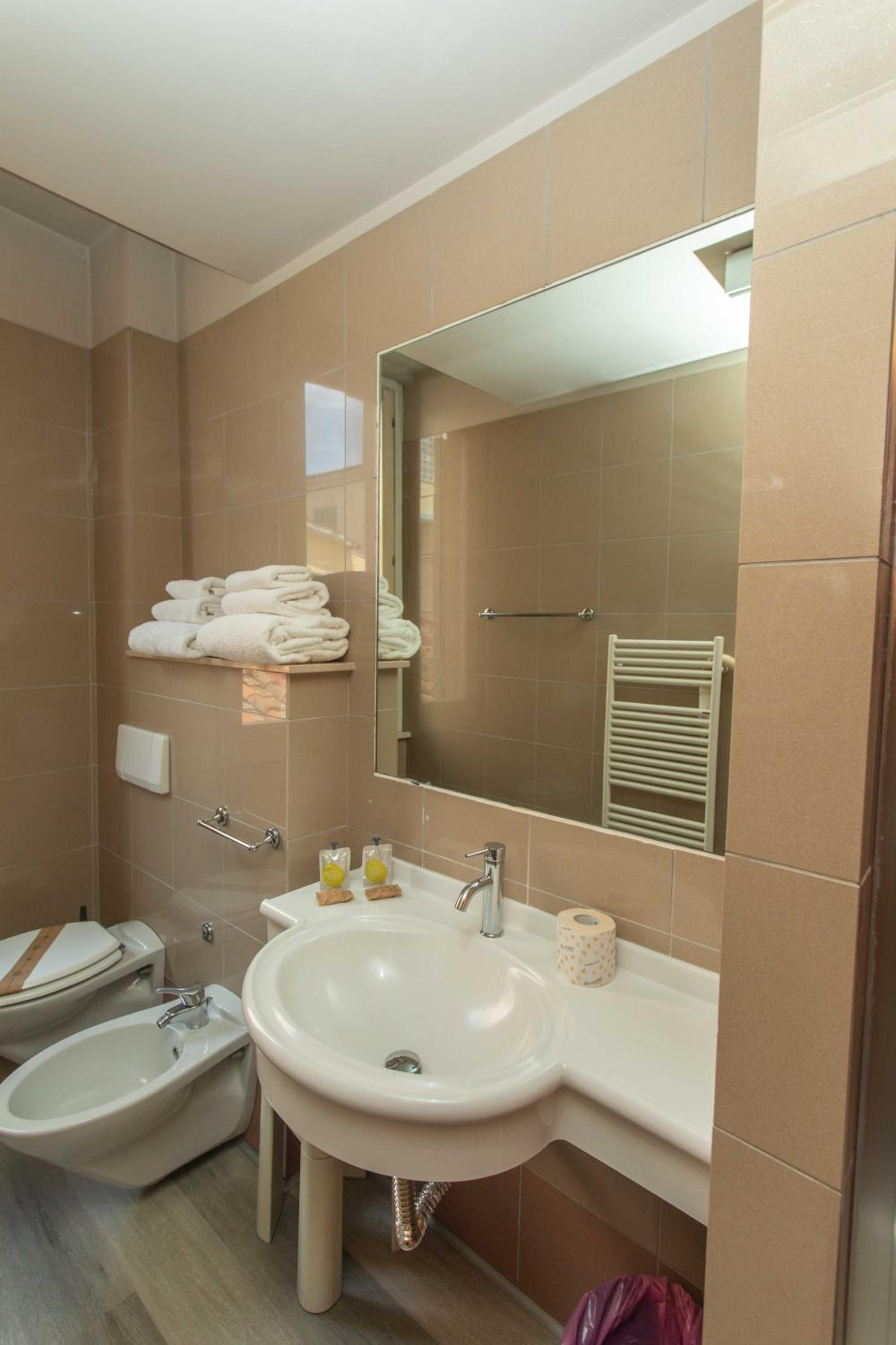 Superior Triple Room - Photo 2