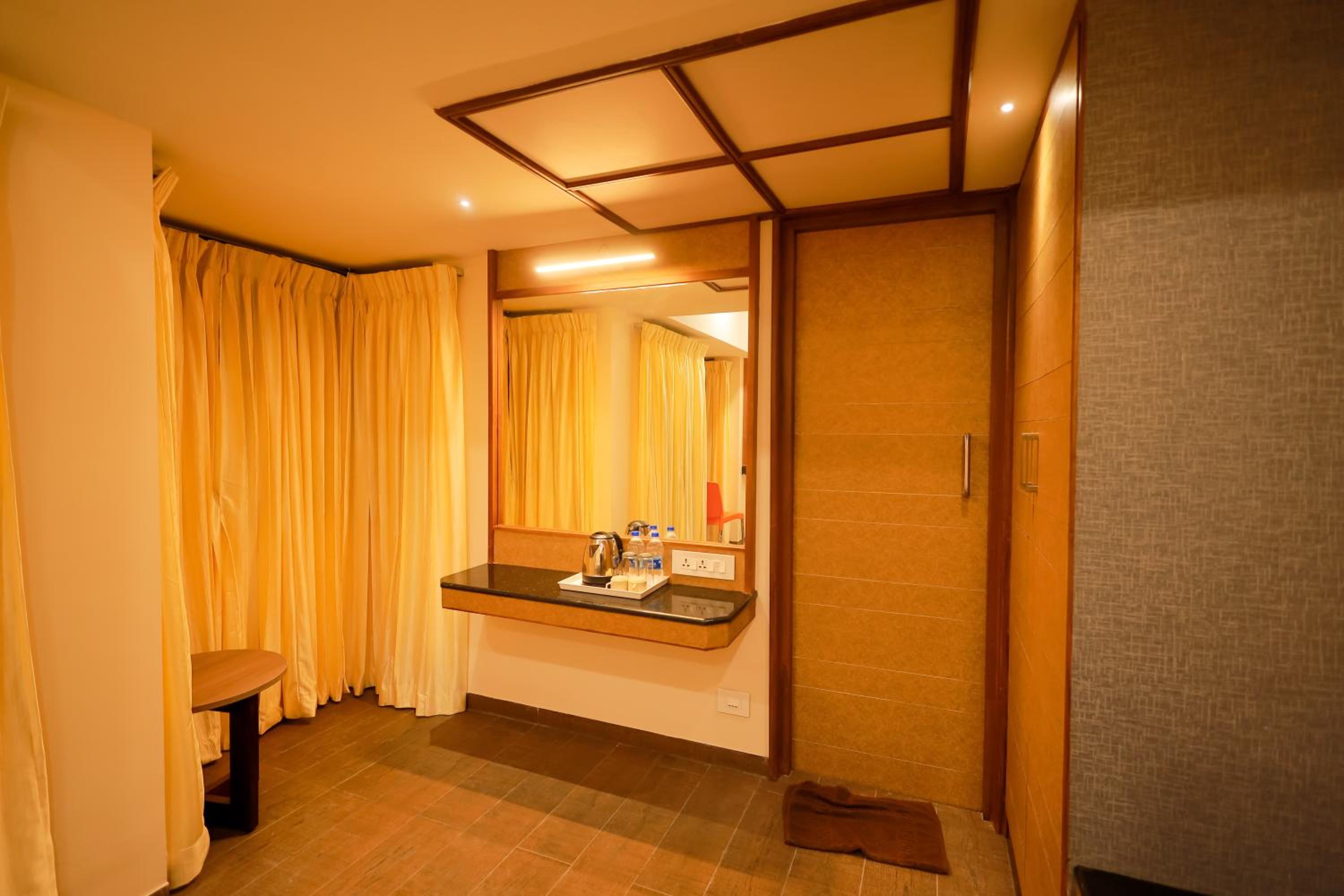 Executive Premium - Photo 11