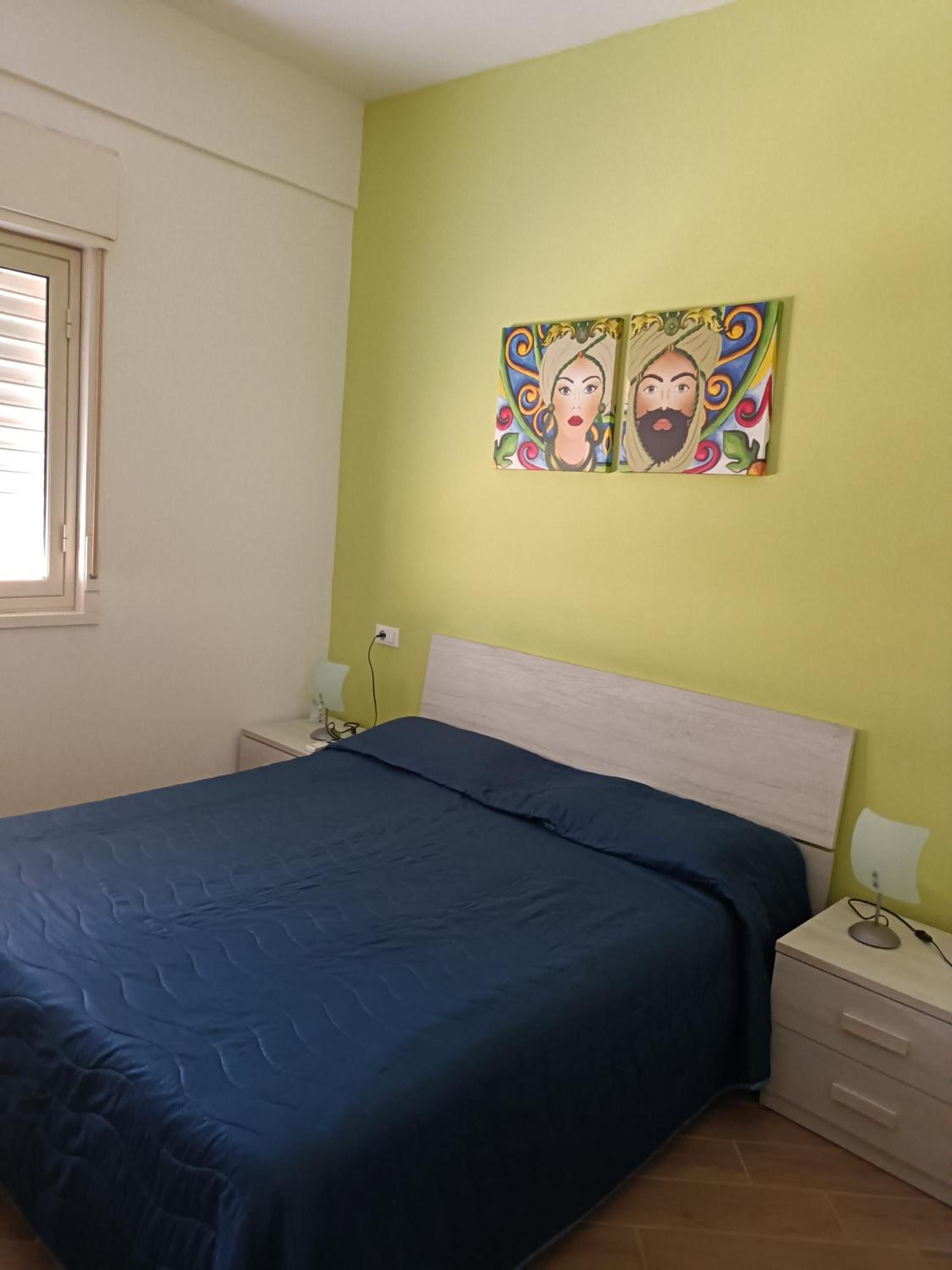 Double or Twin Room with Bathroom - Photo 1