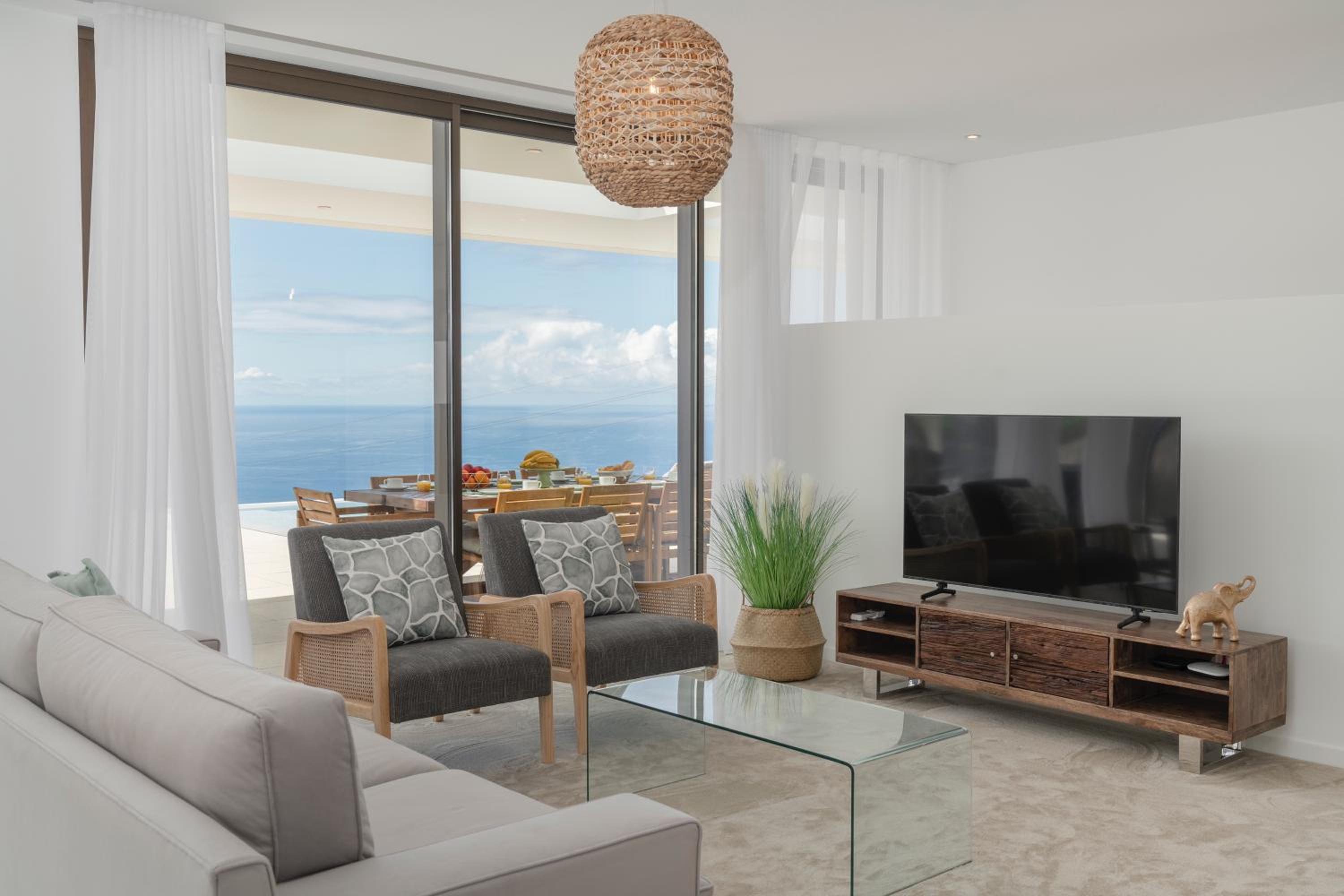 Three-Bedroom Villa photo 1