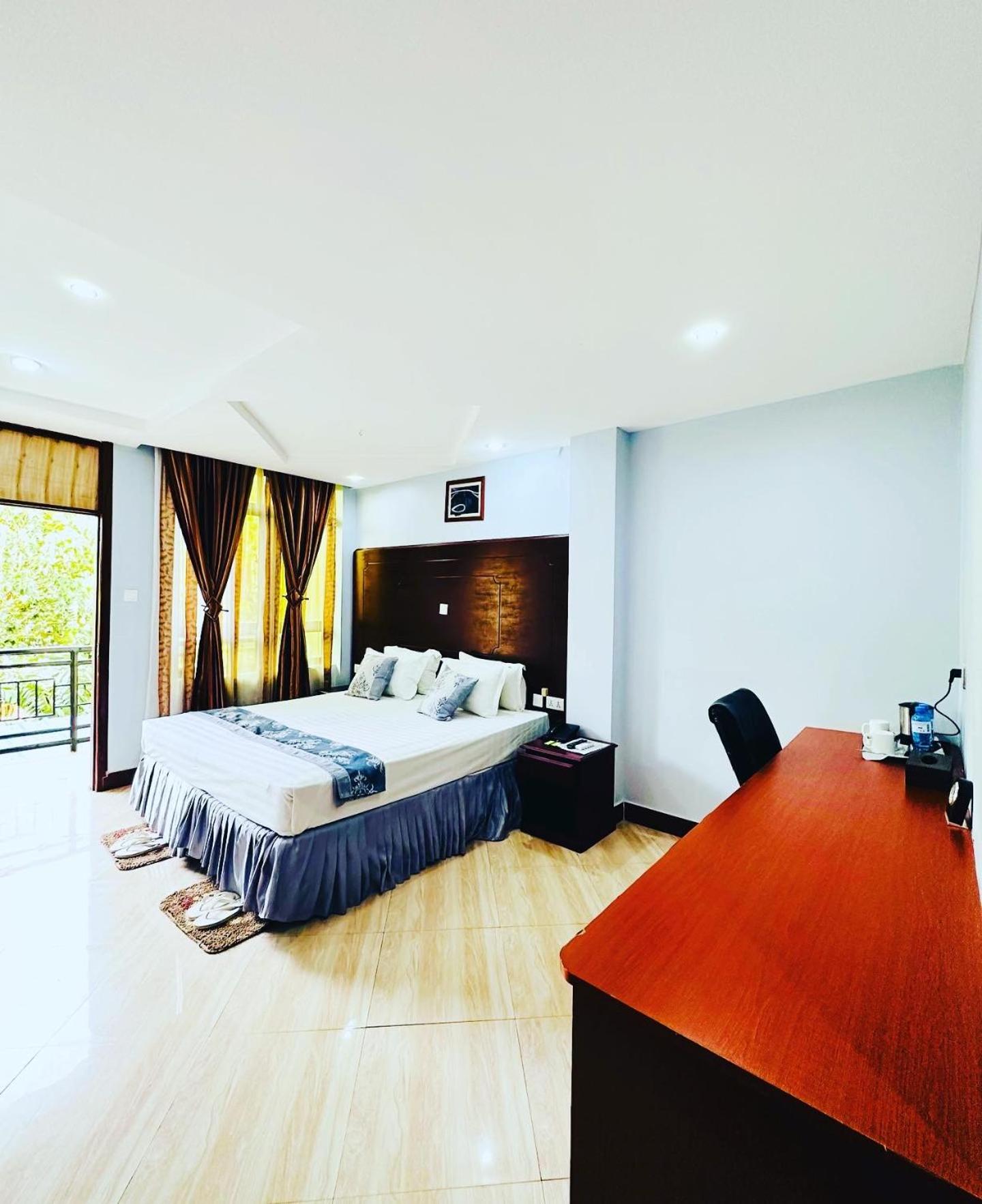Executive Suite photo 2