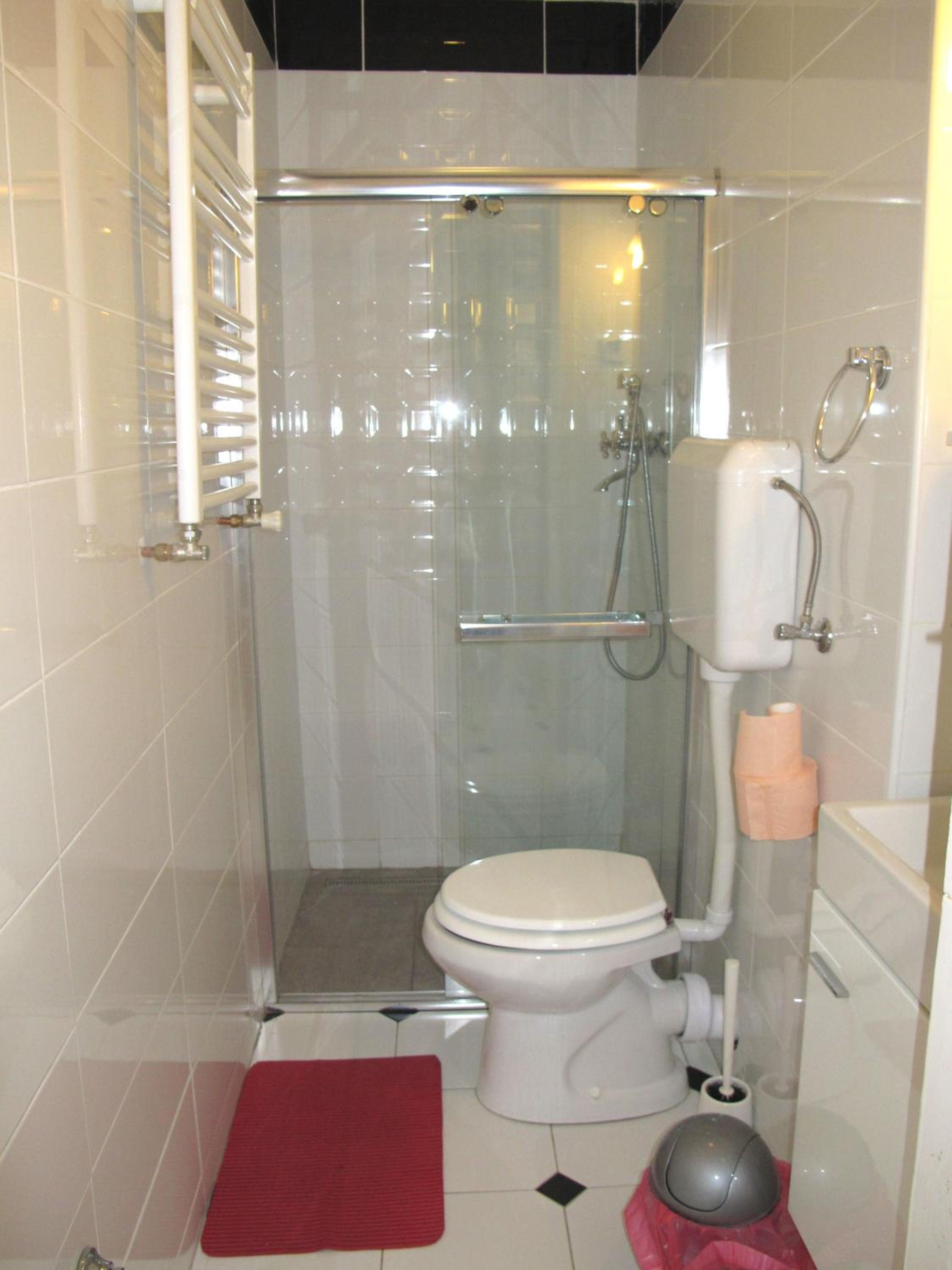 Triple Room - Photo 9