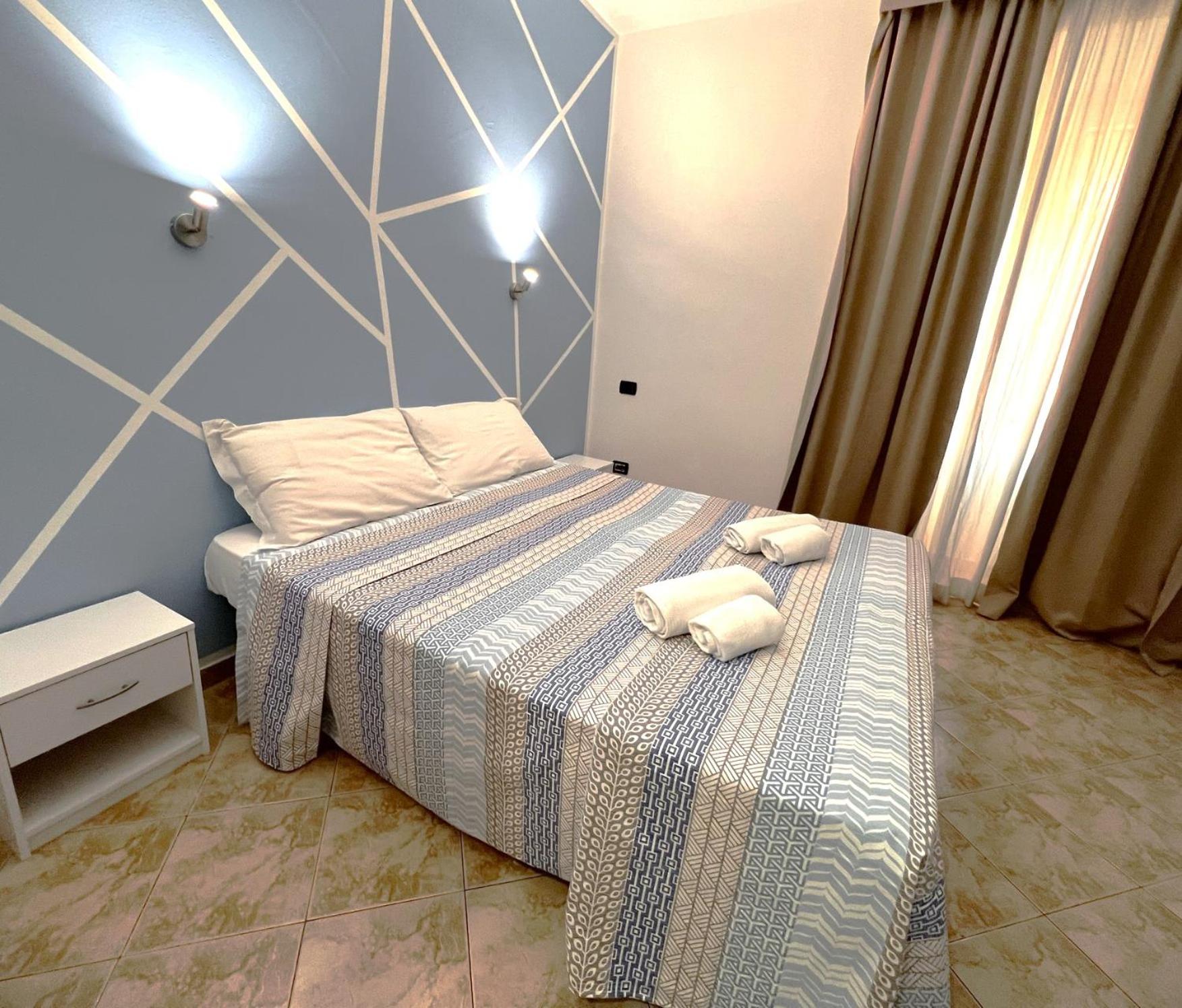 Basic Triple Room photo 3