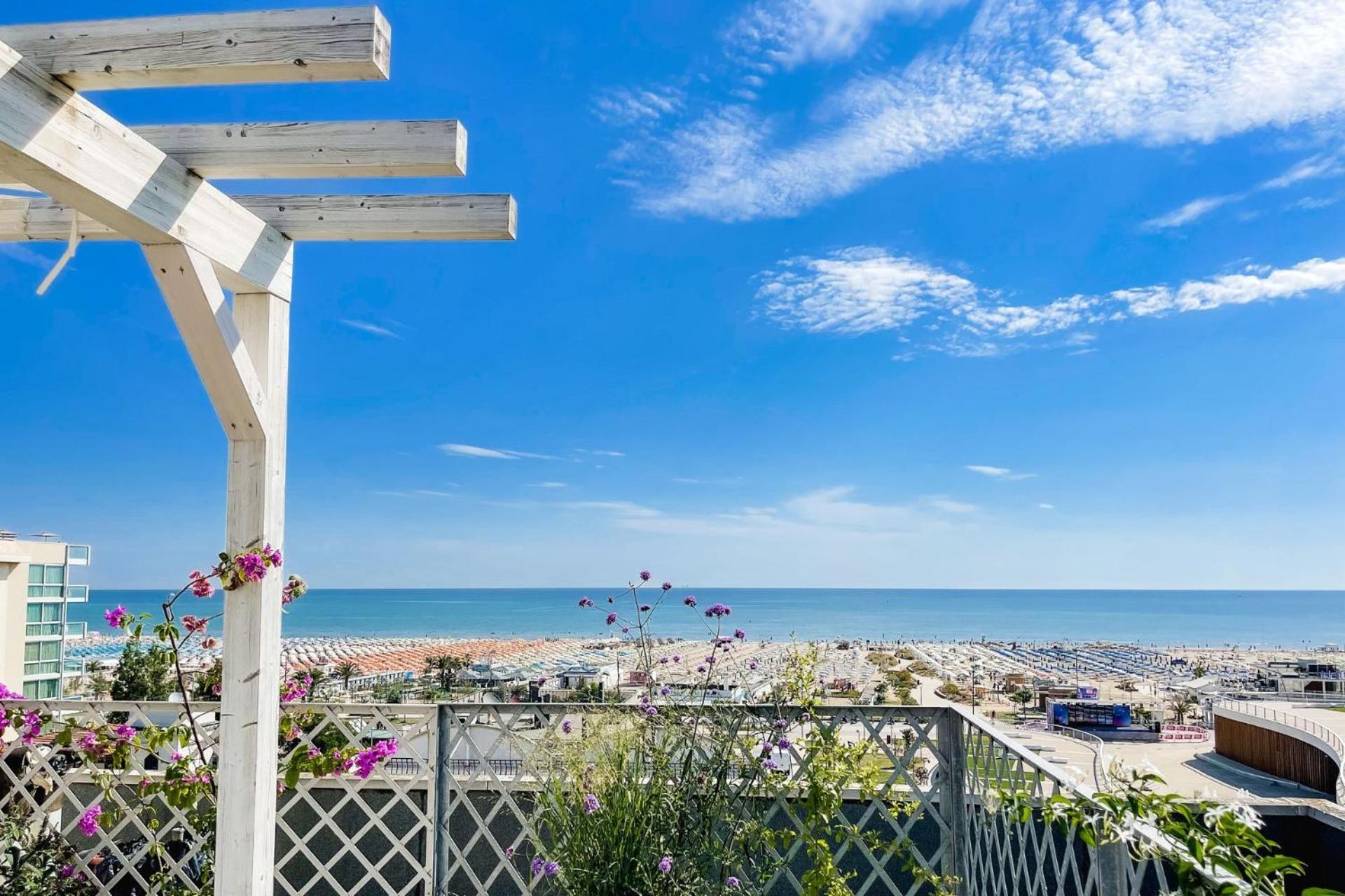 Junior Suite with Sea View Outdoor Spa Bath photo 3