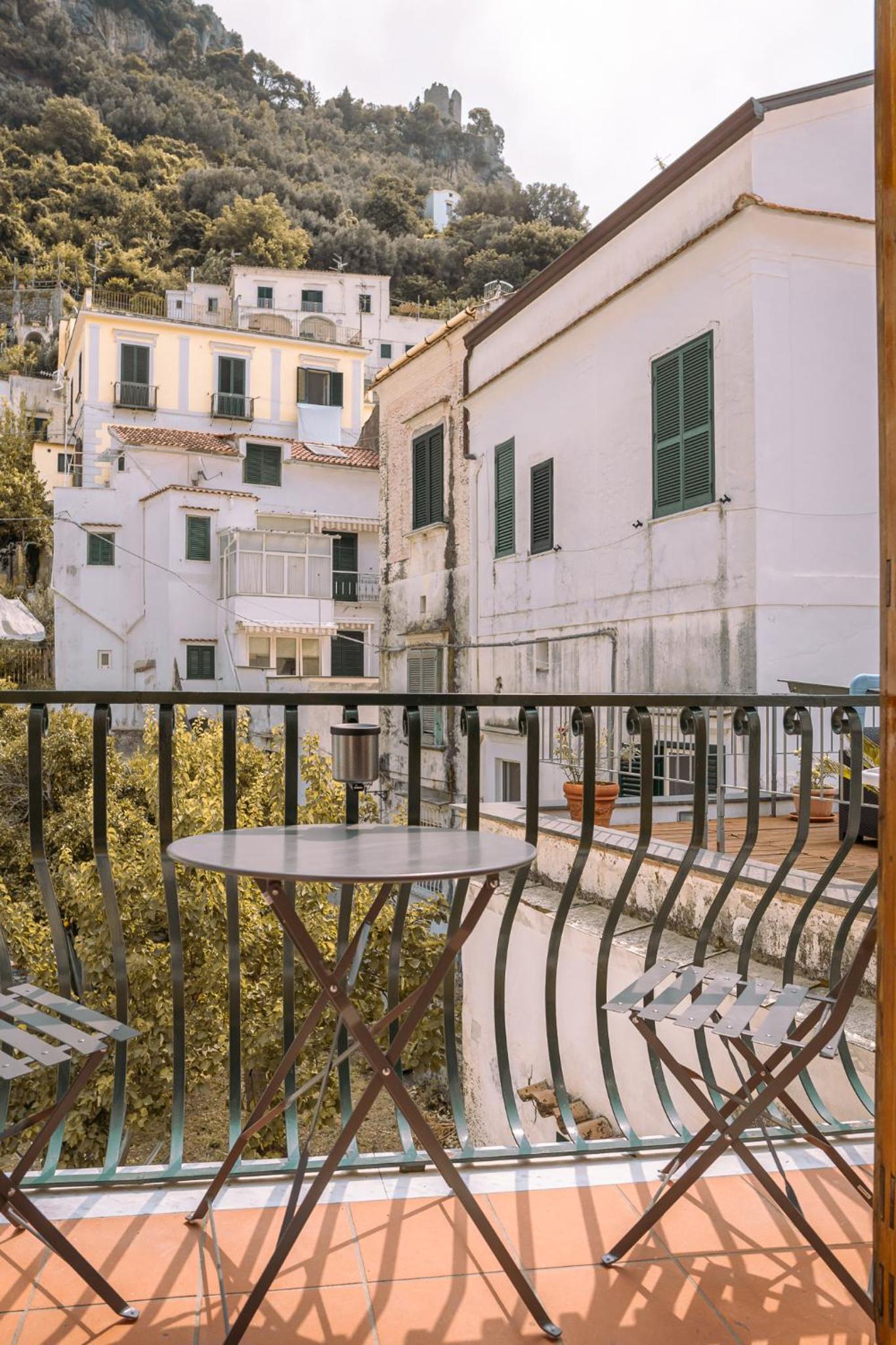 Quadruple Room with Balcony photo 3