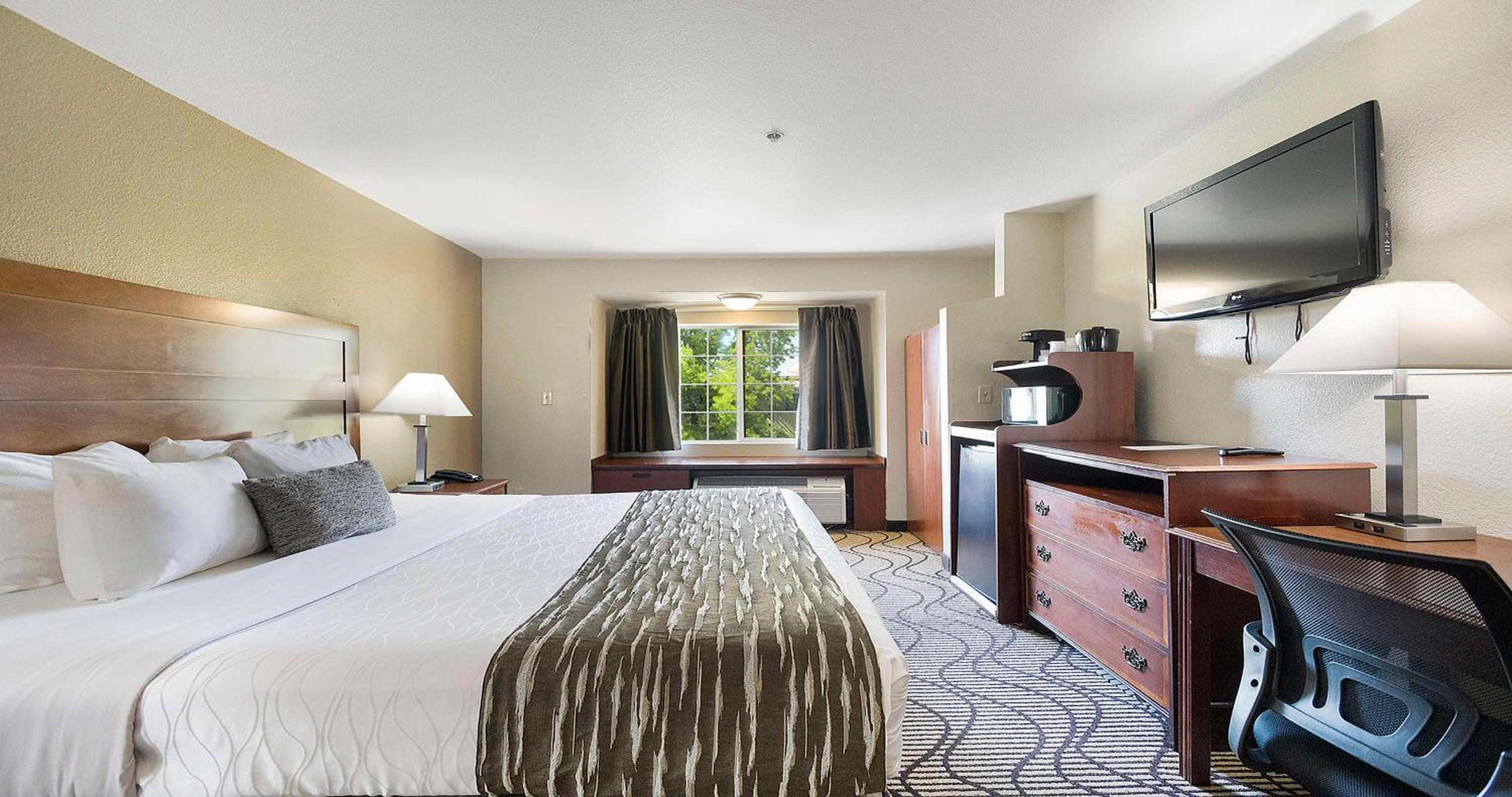 King Room - Non-Smoking - Photo 19
